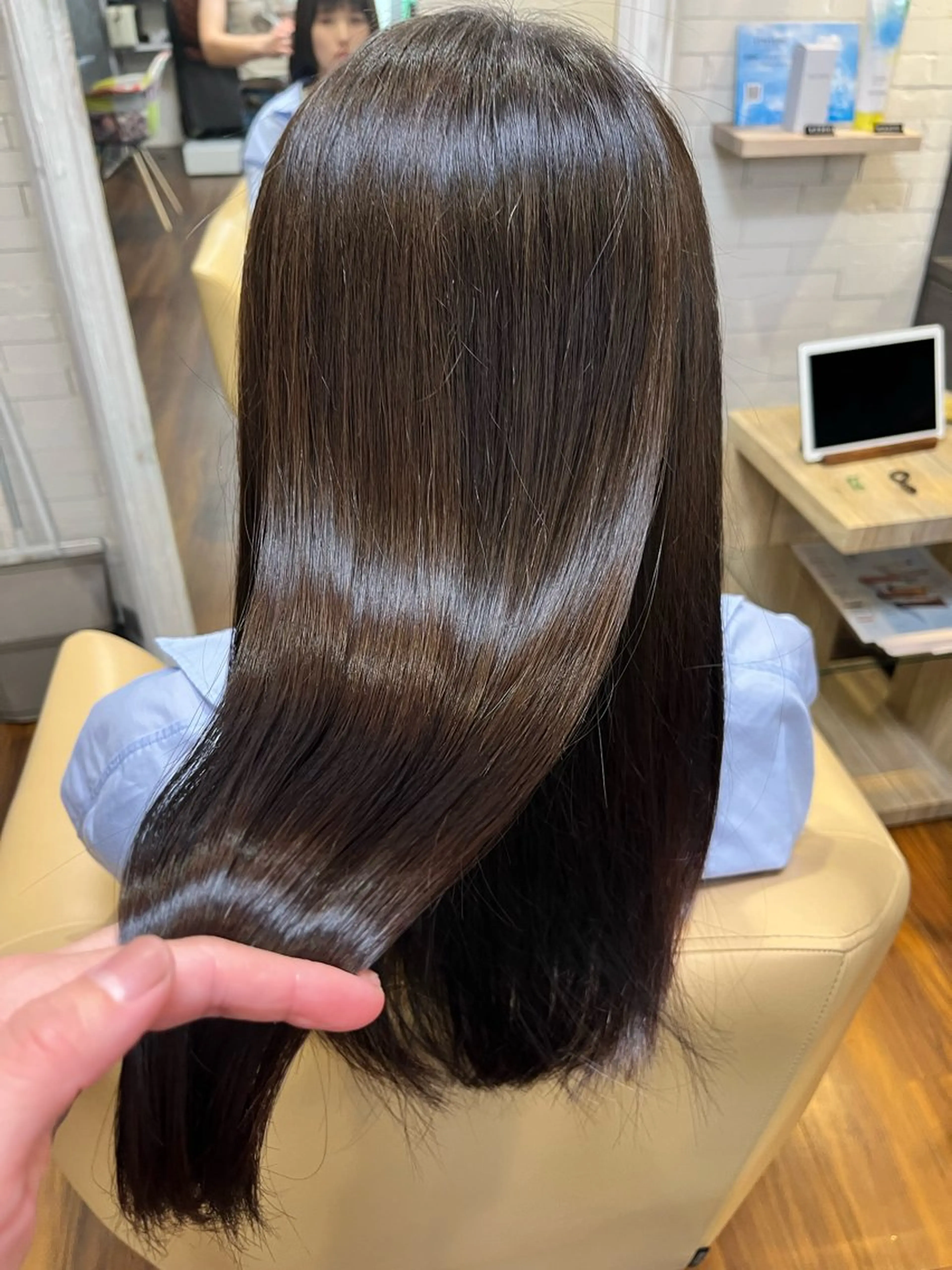 ロング 縮毛矯正 松本 茜のヘアスタイル