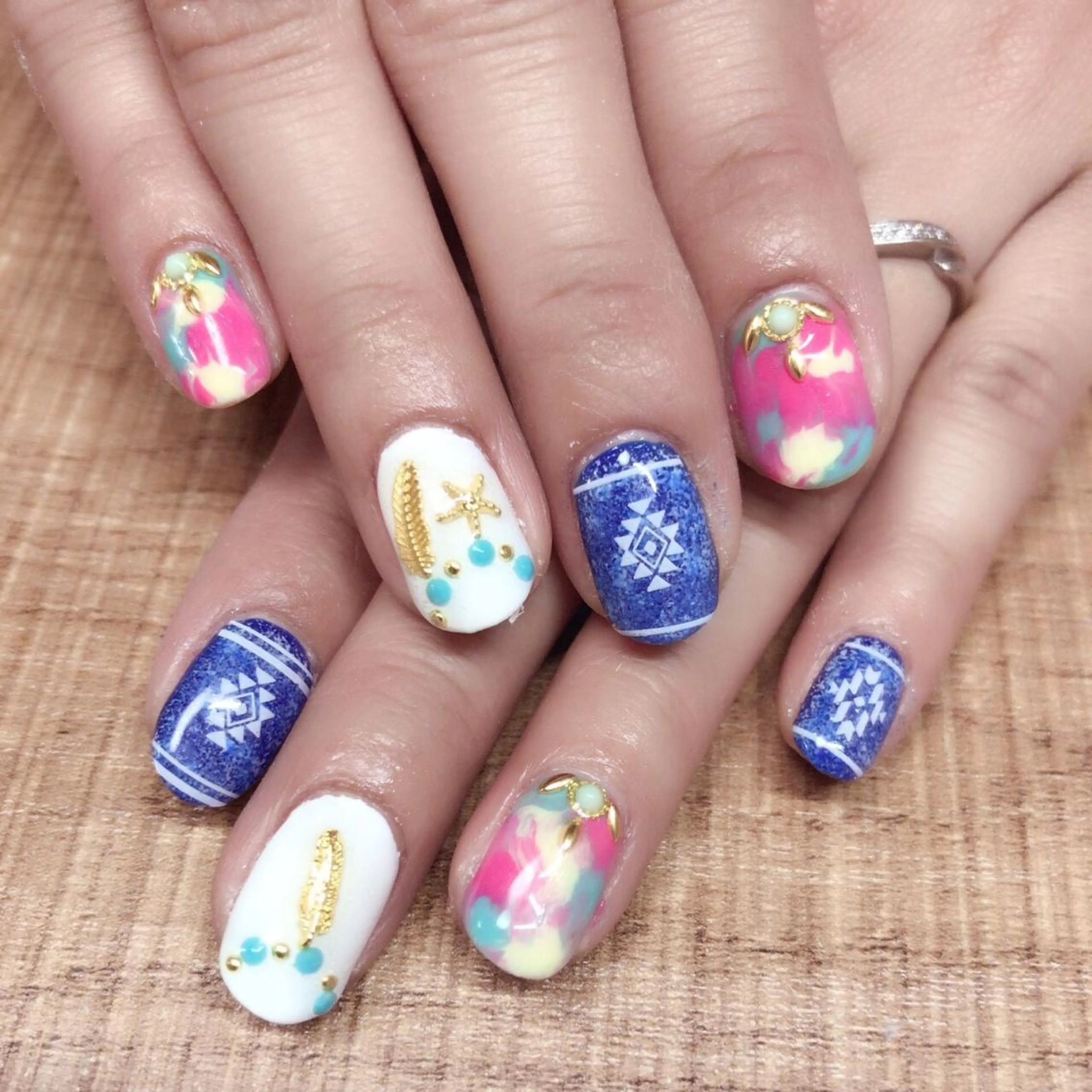 ネイル アートネイル 安藤 Charlotteのネイルデザイン