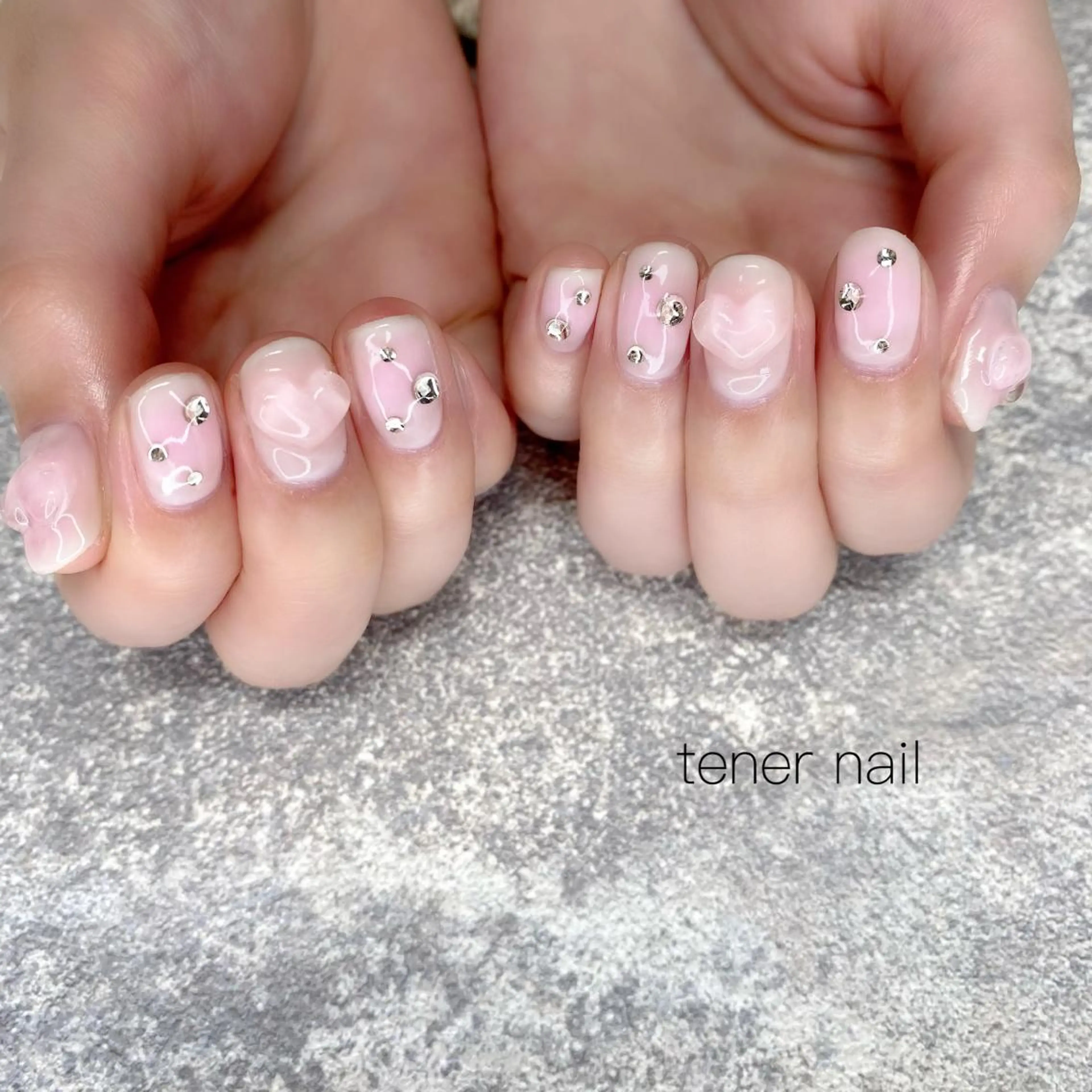 ネイル チークネイル ハート tener  nail  テネルネイル所属・テネルネイル tener nailのネイルデザイン