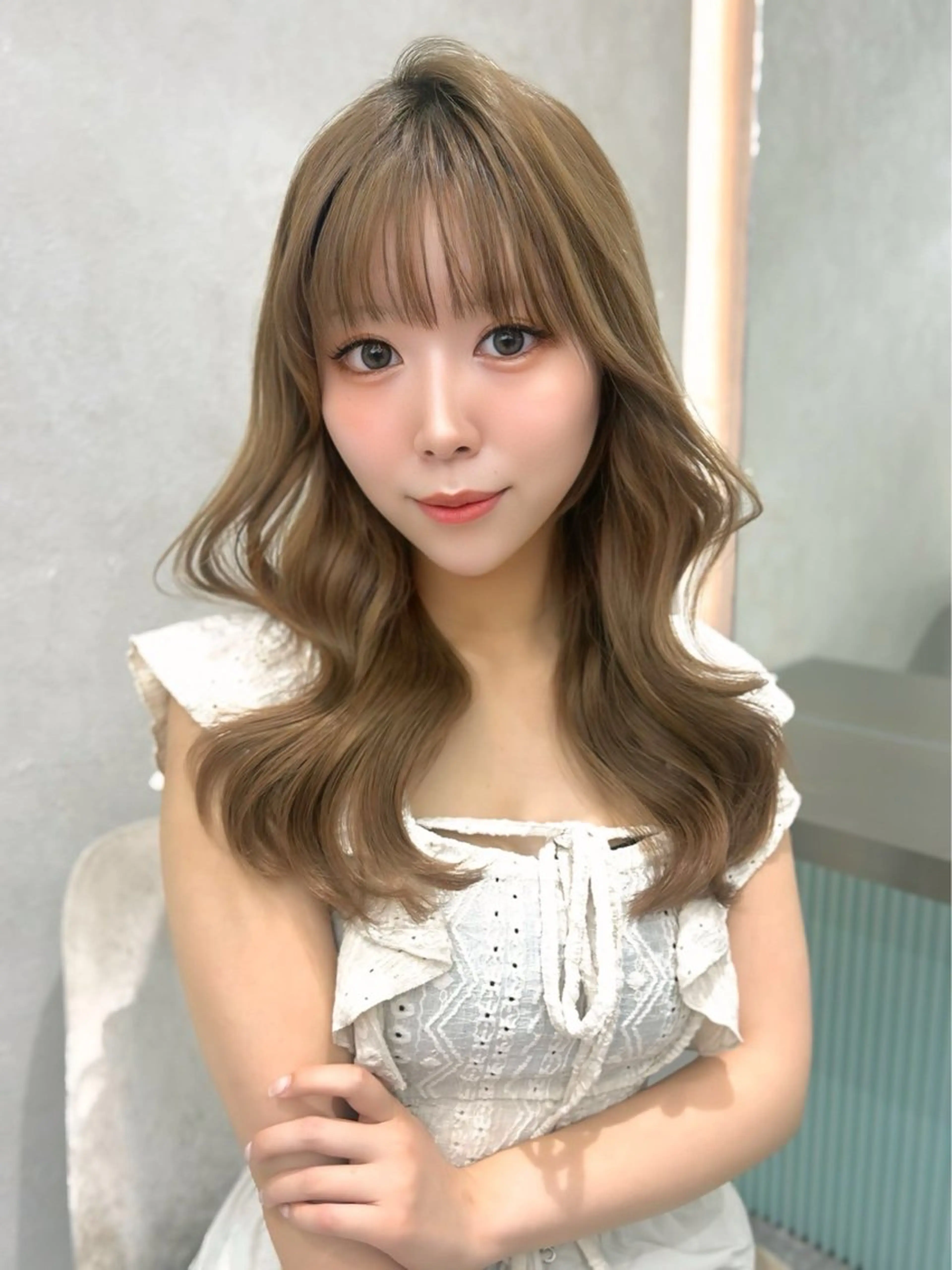 ロング カラー カット ヘアカラー トリートメント Lond Le'a /ハイトーンカラーのヘアスタイル