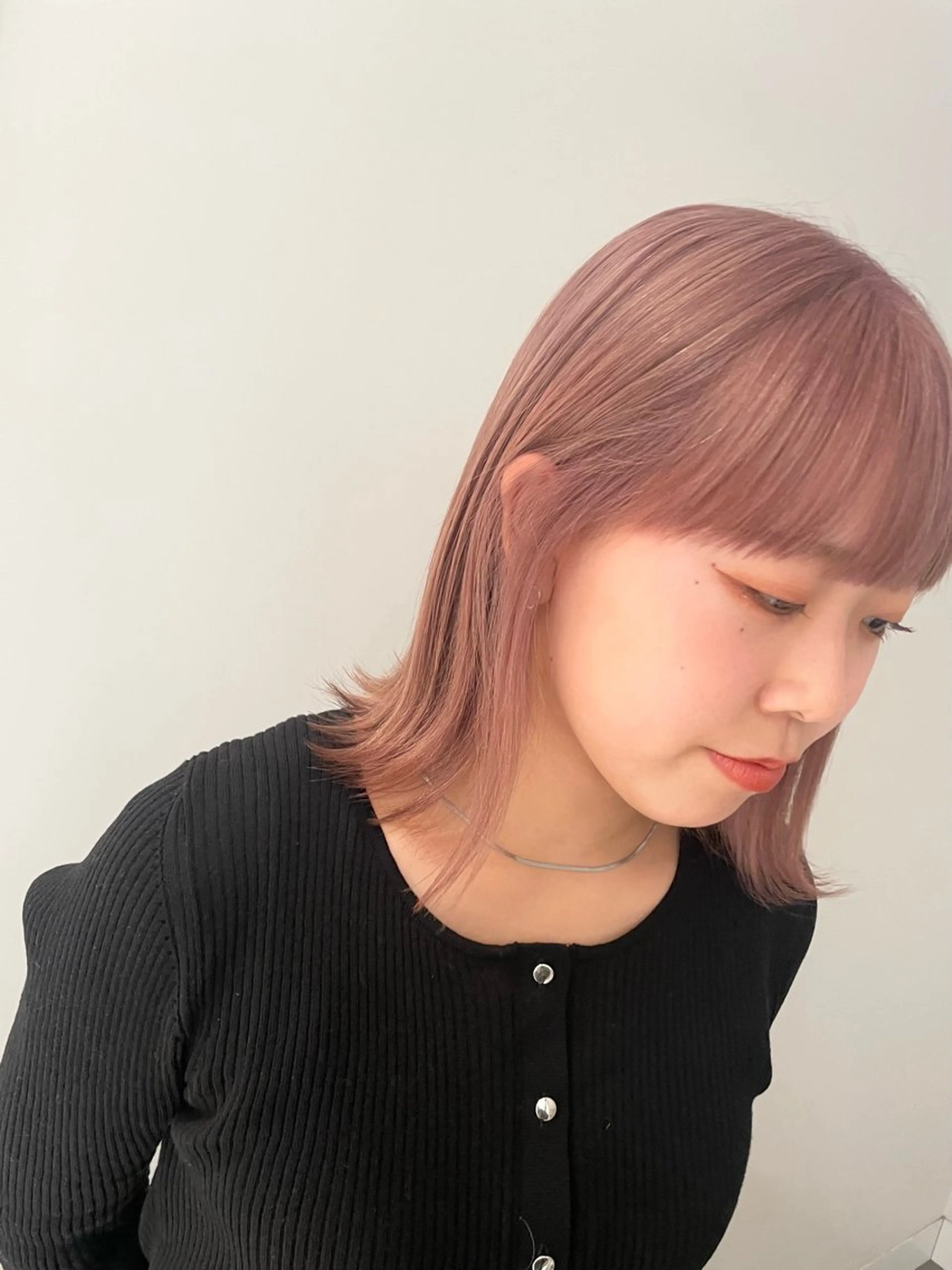 ミディアム カット ヘアカラー トリートメント 🦋艶髪ハイトーン / Mio🦋のヘアスタイル