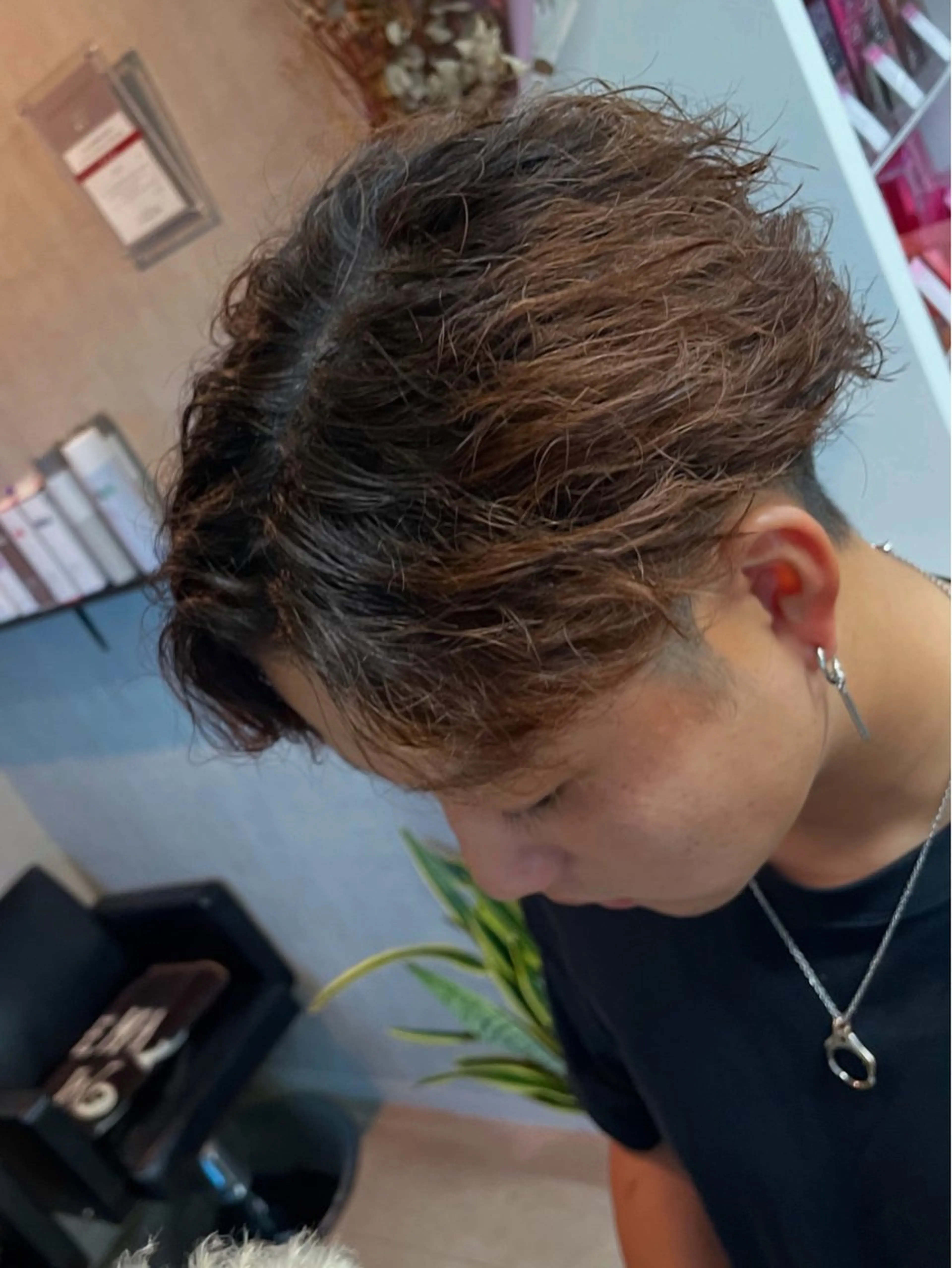 ショート パーマ メンズ フェザーパーマ メンズパーマ カット パーマ 大島 渓翔のヘアスタイル