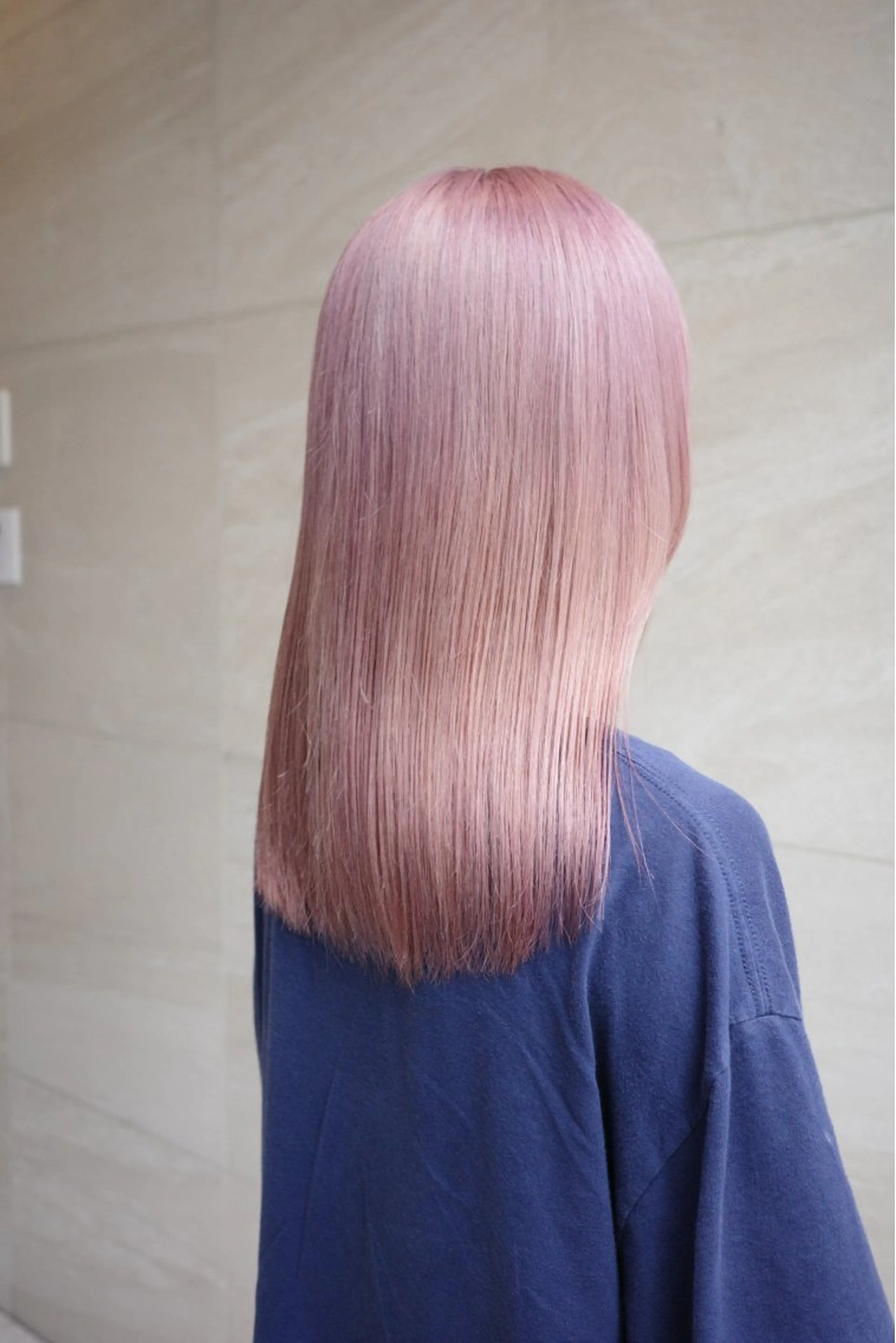 ミディアム カラー Hair & make Lamp所属・梅田のブリーチ特化 美容師KAI🥰のヘアスタイル