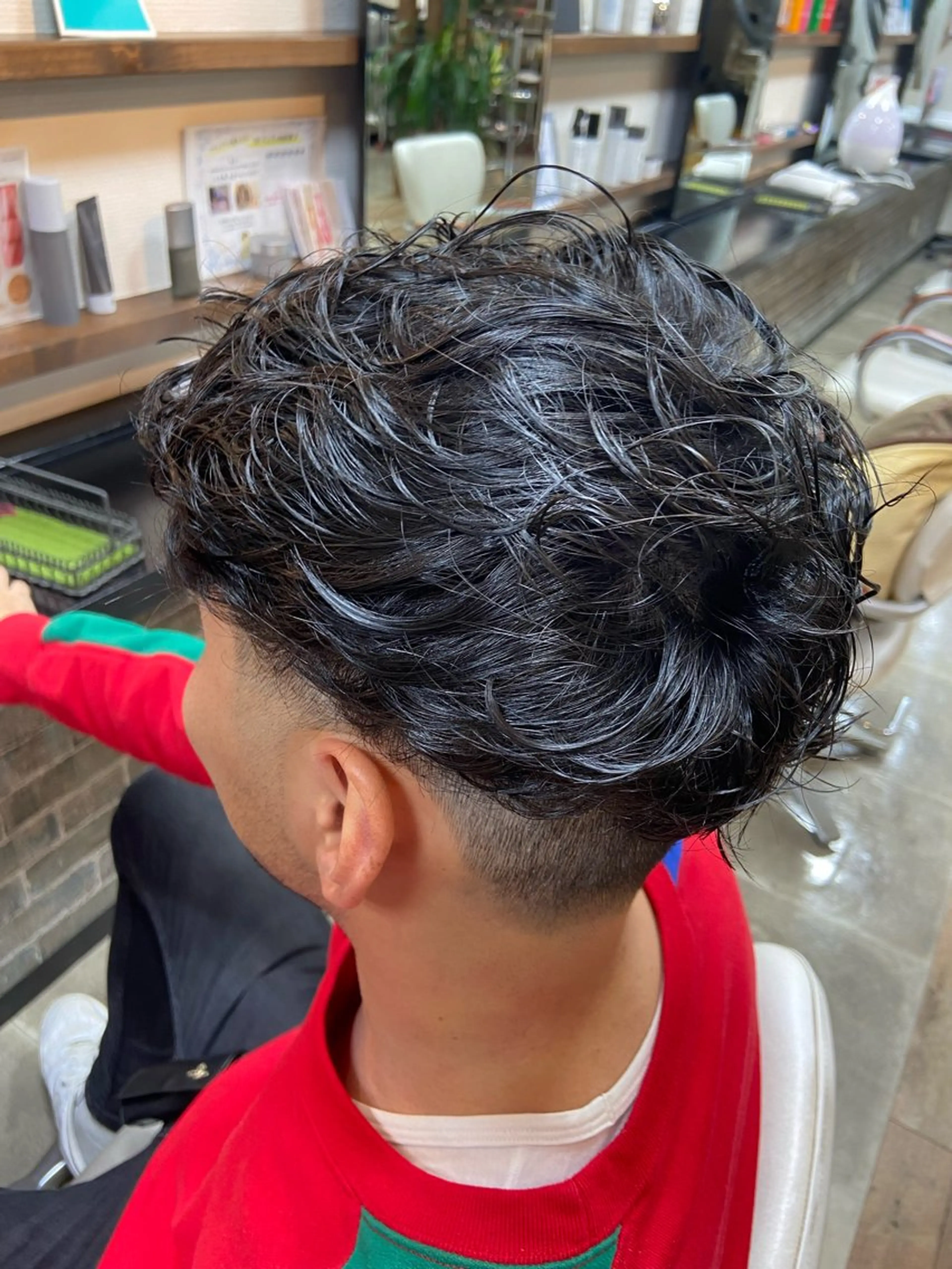 パーマ メンズ メンズパーマ ニュアンスパーマ カット パーマ イツキ🌕デザインカ ラー🥨髪質改善🫧のヘアスタイル