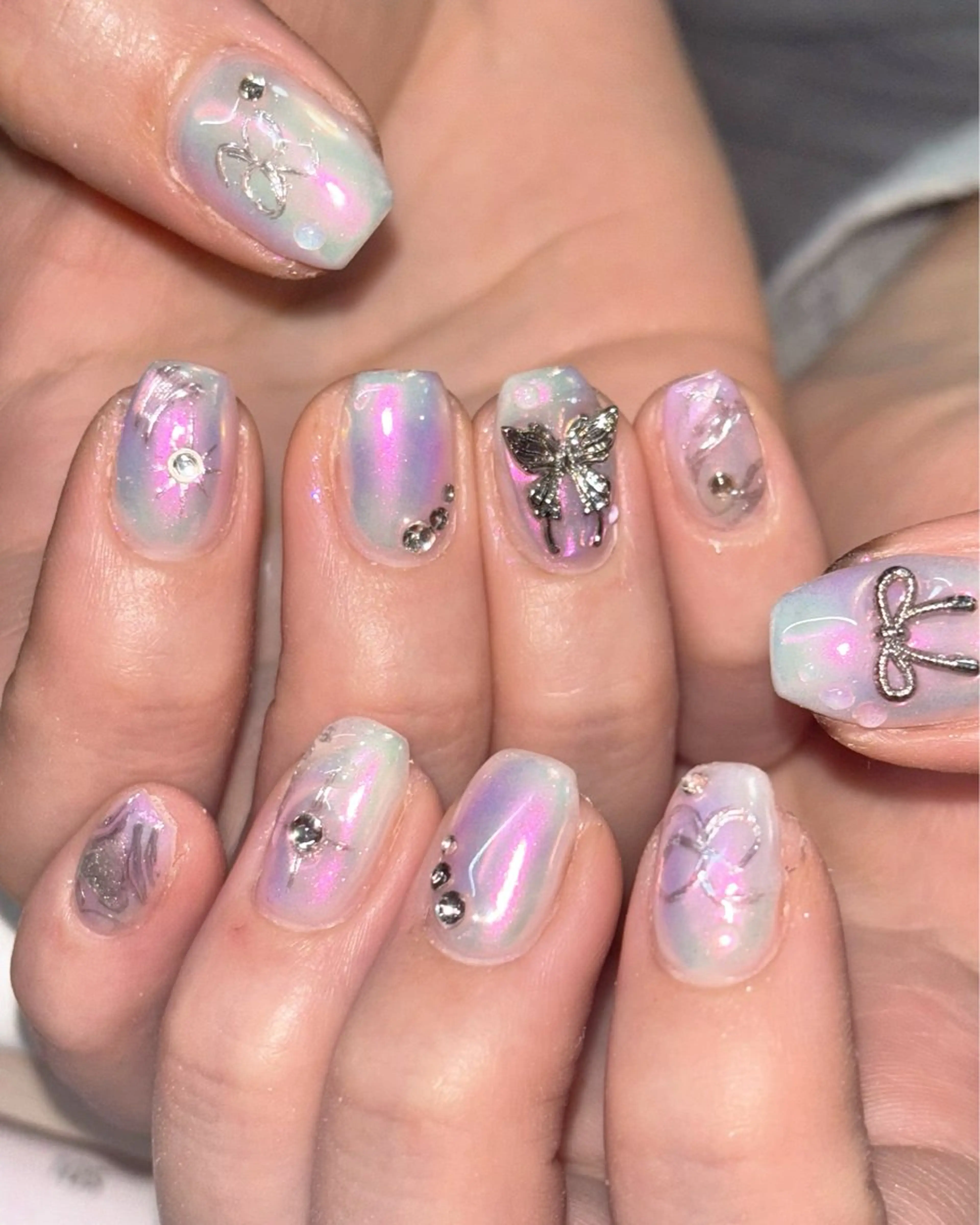 ネイル マグネットネイル ミラーネイル ハンドネイル 🫧OPELIA NAIL渋谷🫧のネイルデザイン