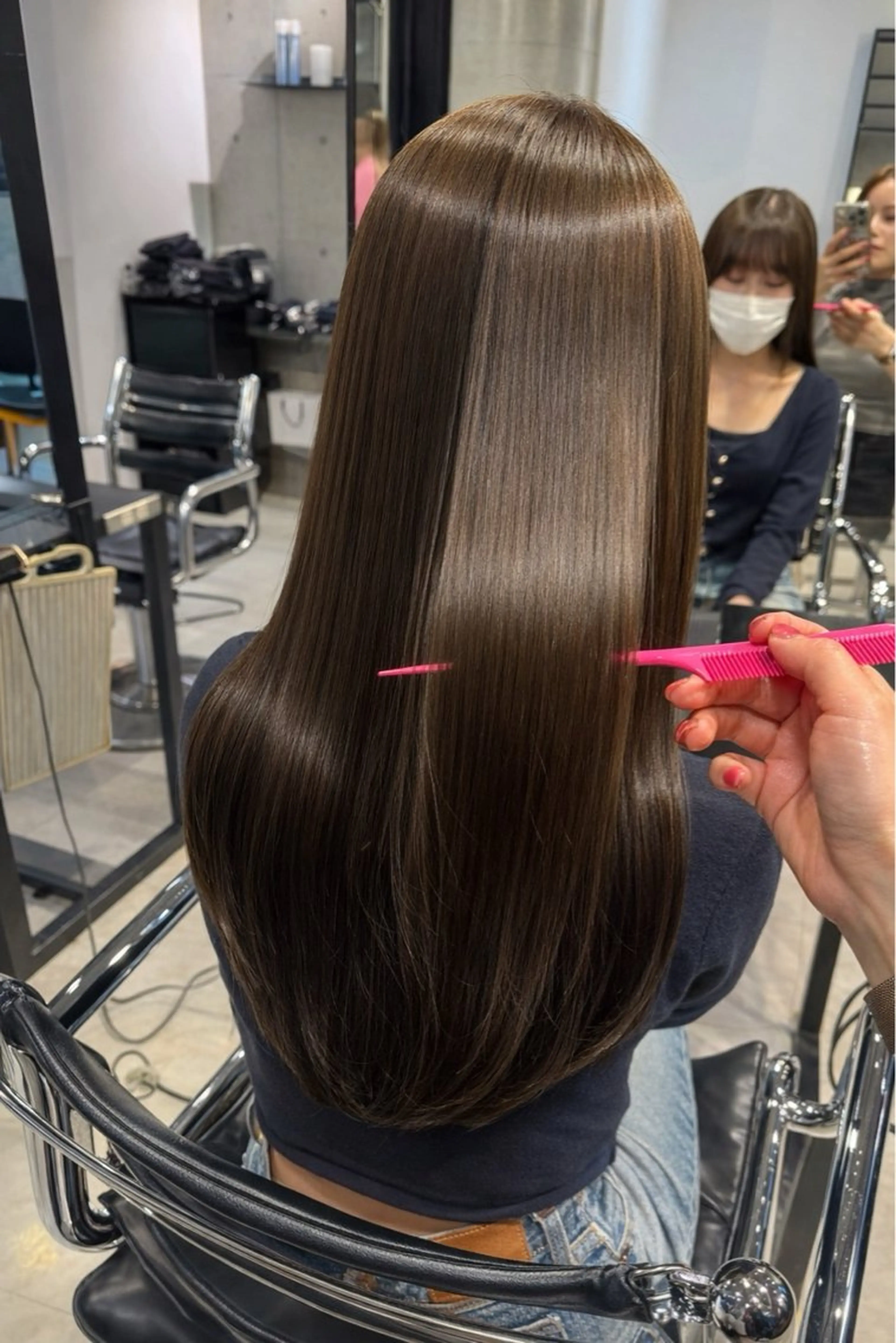 ロング カラー パーマ ヘアアレンジ ヘアカラー トリートメント 透明感/オリーブ/ グレージュ/YUKAのヘアスタイル