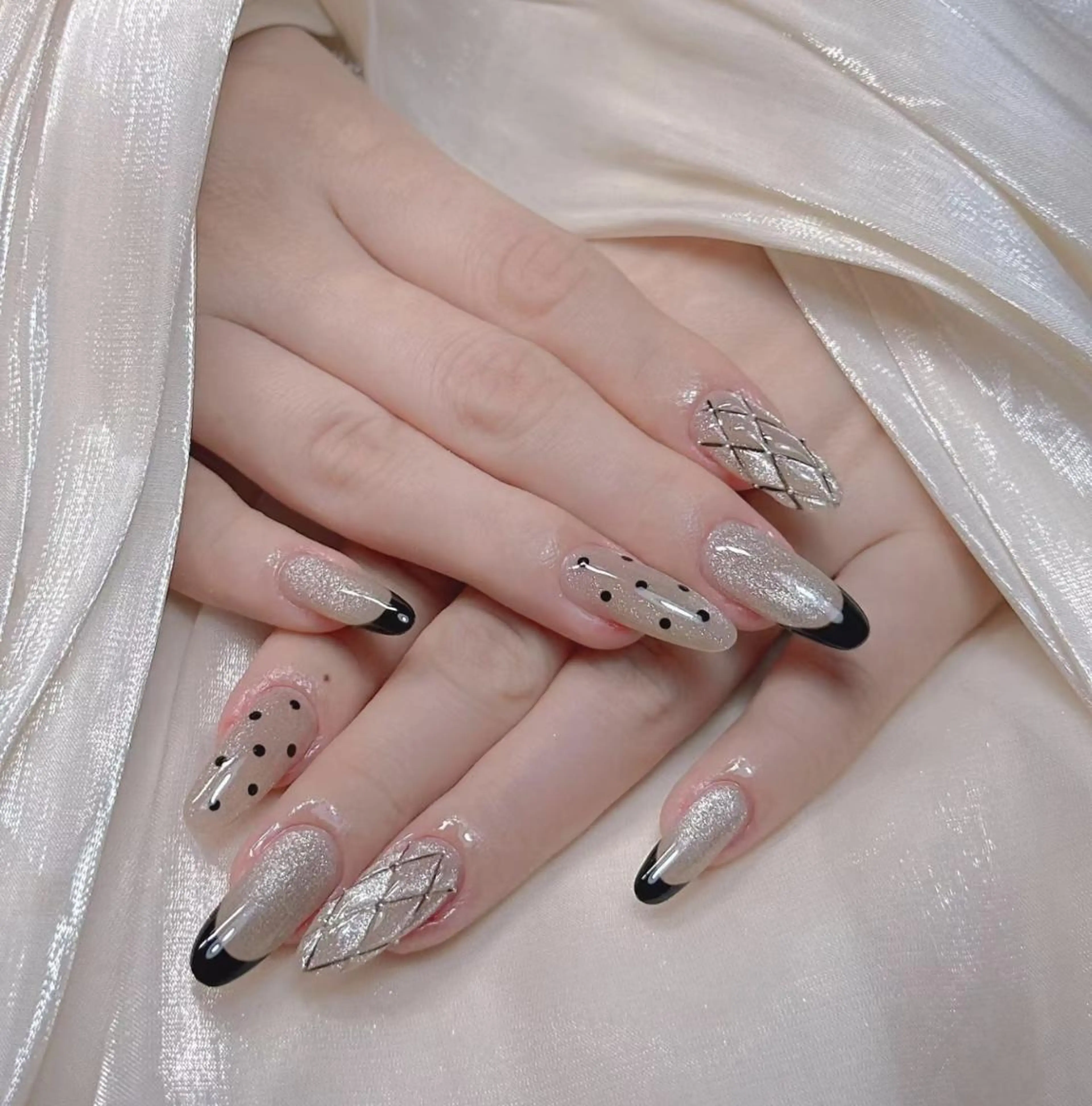 ネイル ハンドネイル ハンドケア 🍑 momo_nailのネイルデザイン