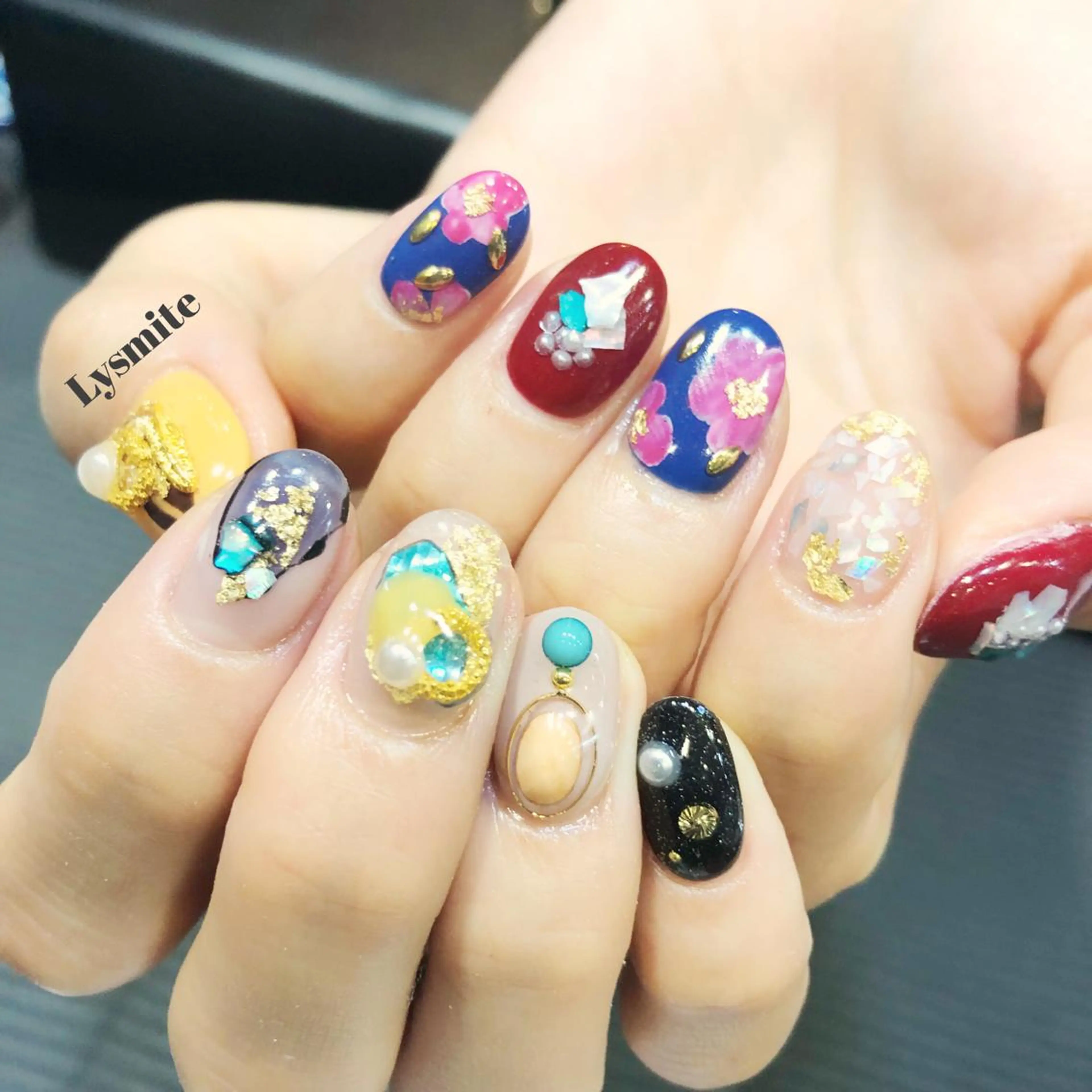 ネイル Lysmite所属・岩本 美香のネイルデザイン