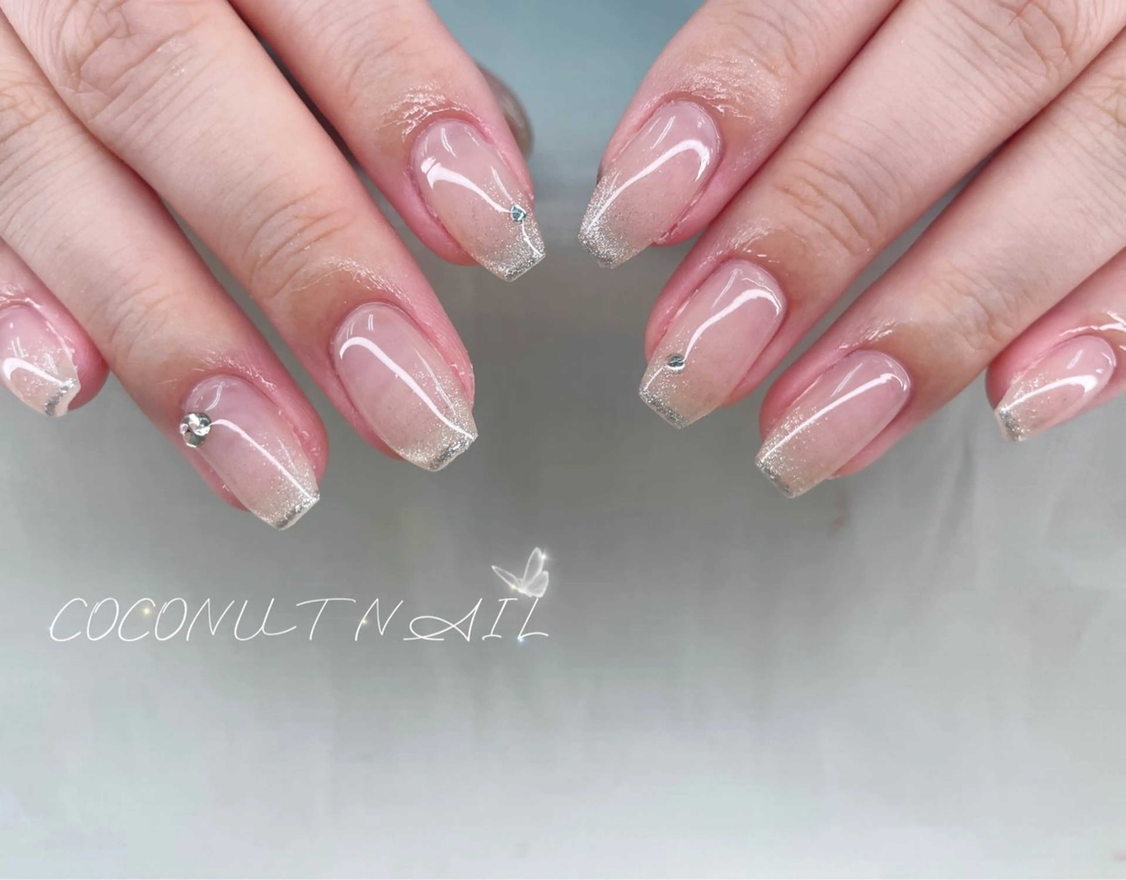 ネイル べっ甲ネイル フレンチネイル キラキラネイル ラメ(グリッター) マグネットネイル 神田 ココナッツのネイルデザイン