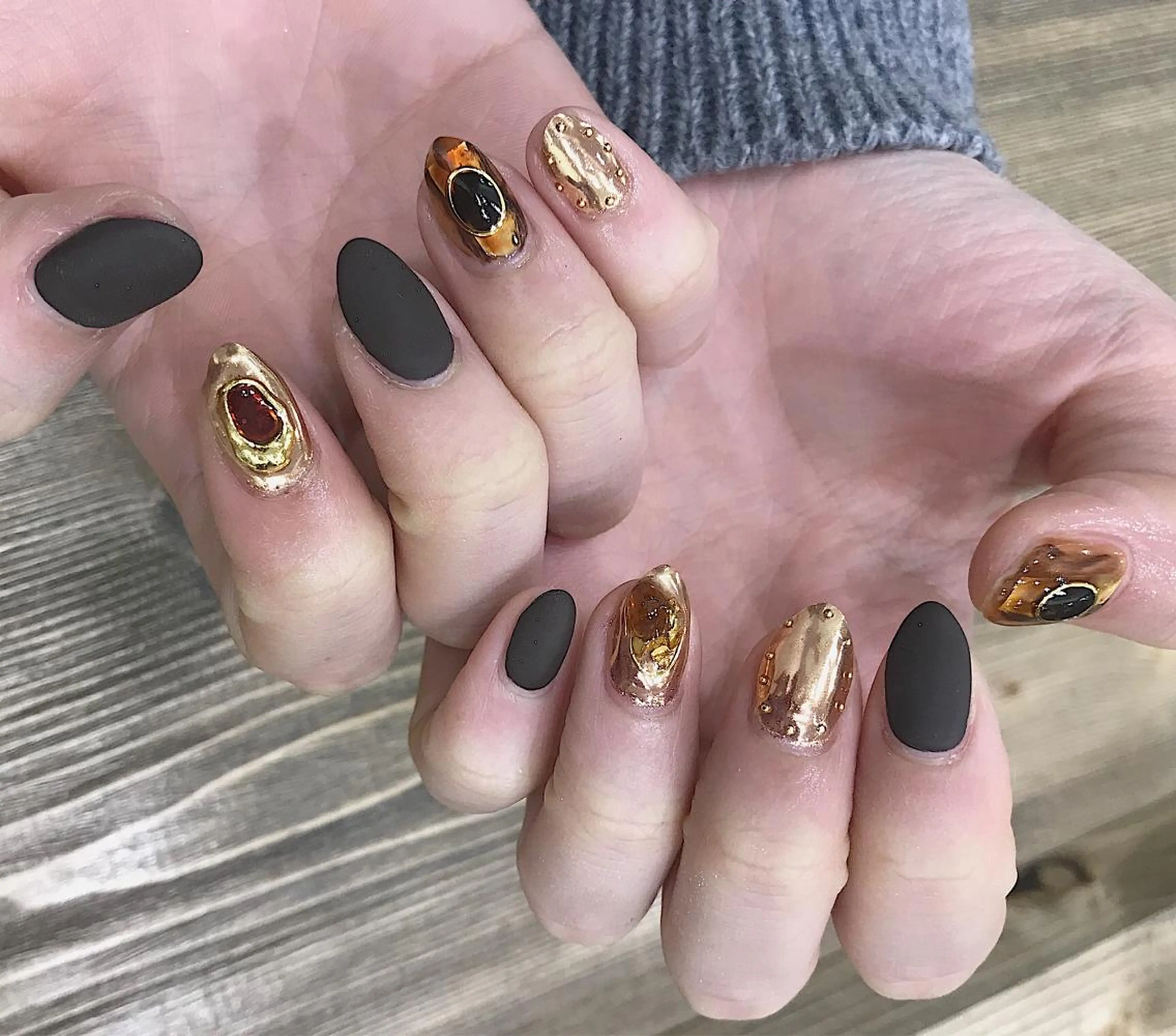 ネイル nailsalon colon所属・nailartist lisaのネイルデザイン