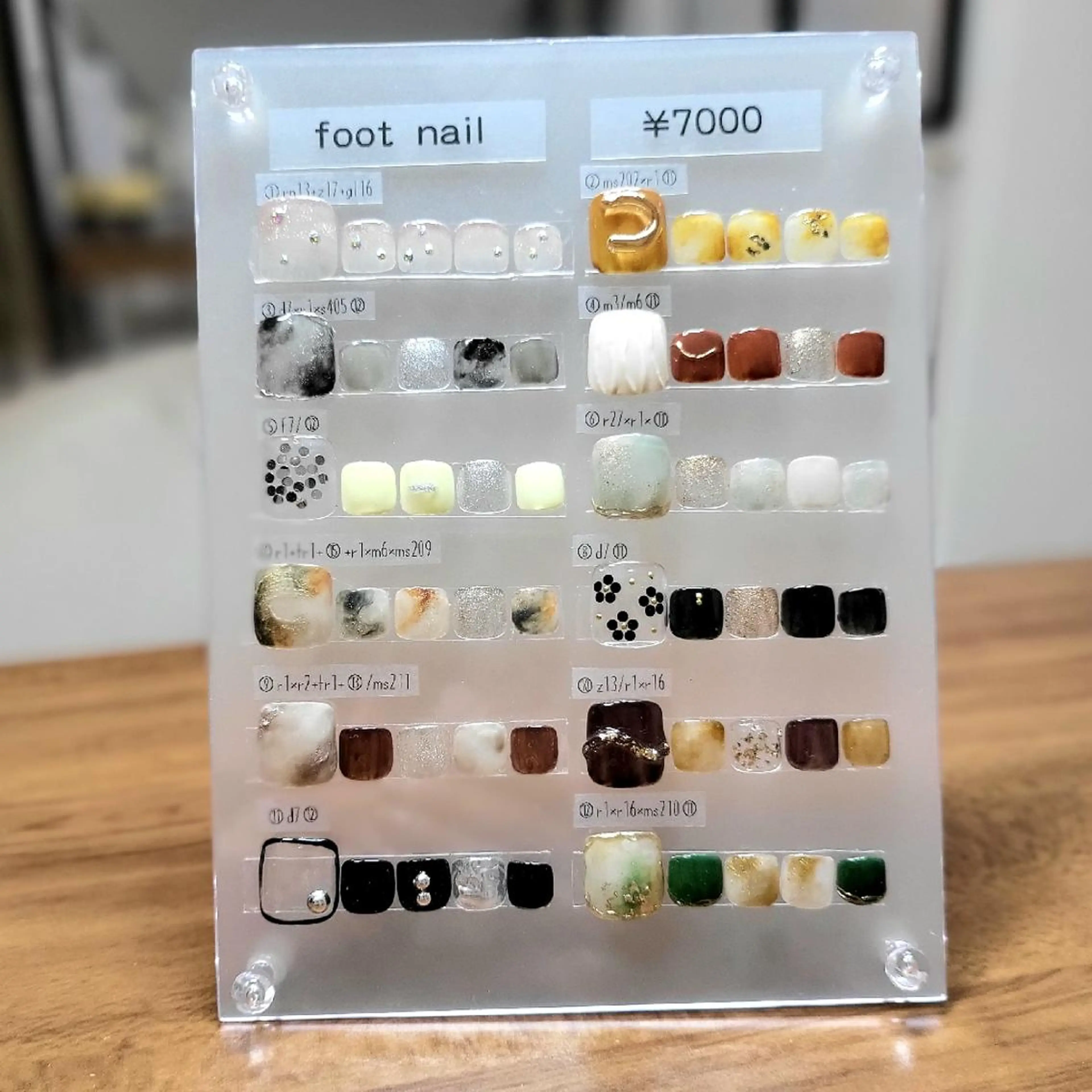 ネイル 【豊中駅徒歩2分】 me+のネイルデザイン