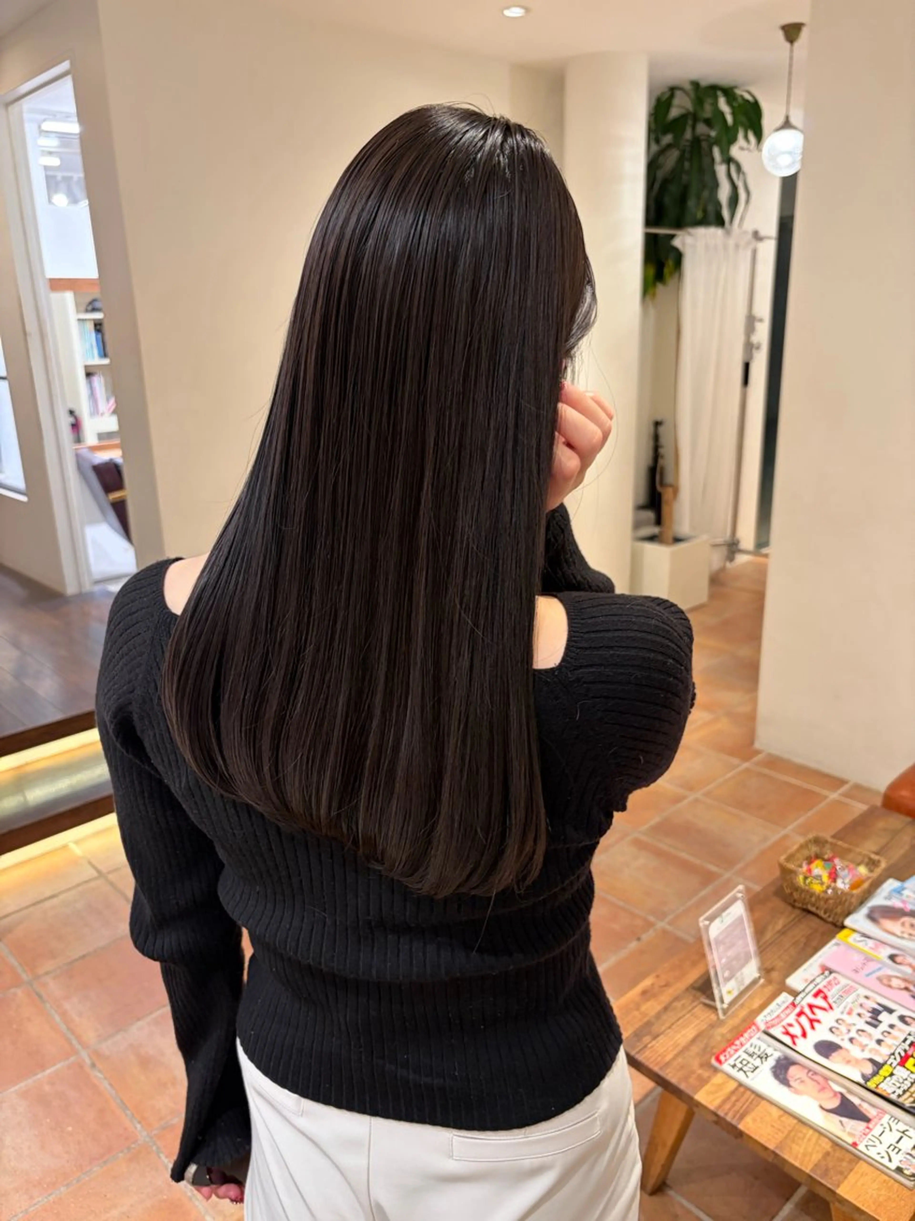 ロング カラー グレージュ ヘアカラー トリートメント るな/暖色、 ベージュカラー🎀のヘアスタイル