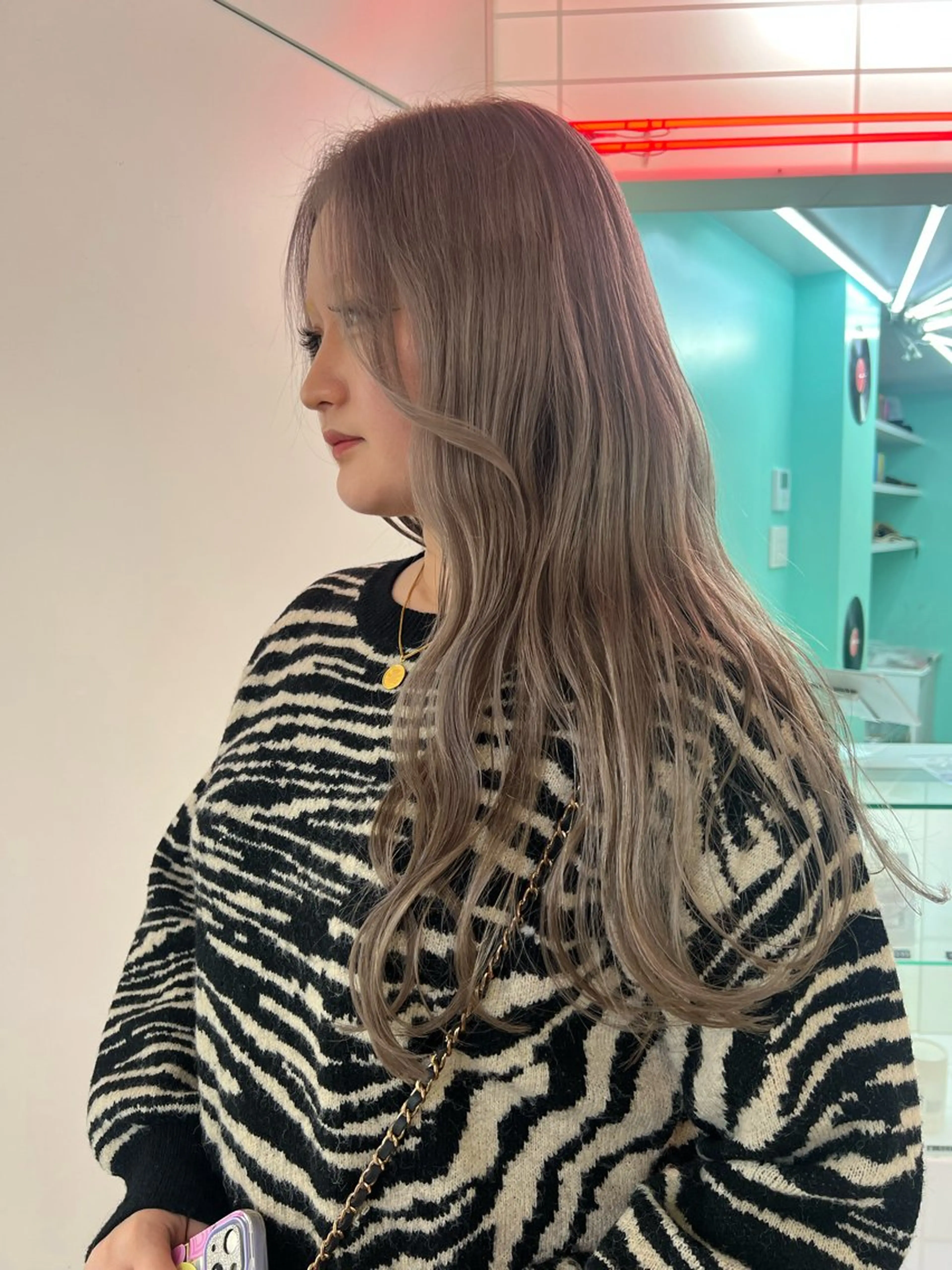 ロング 💥ウルフカット デザインあんな💥のヘアスタイル