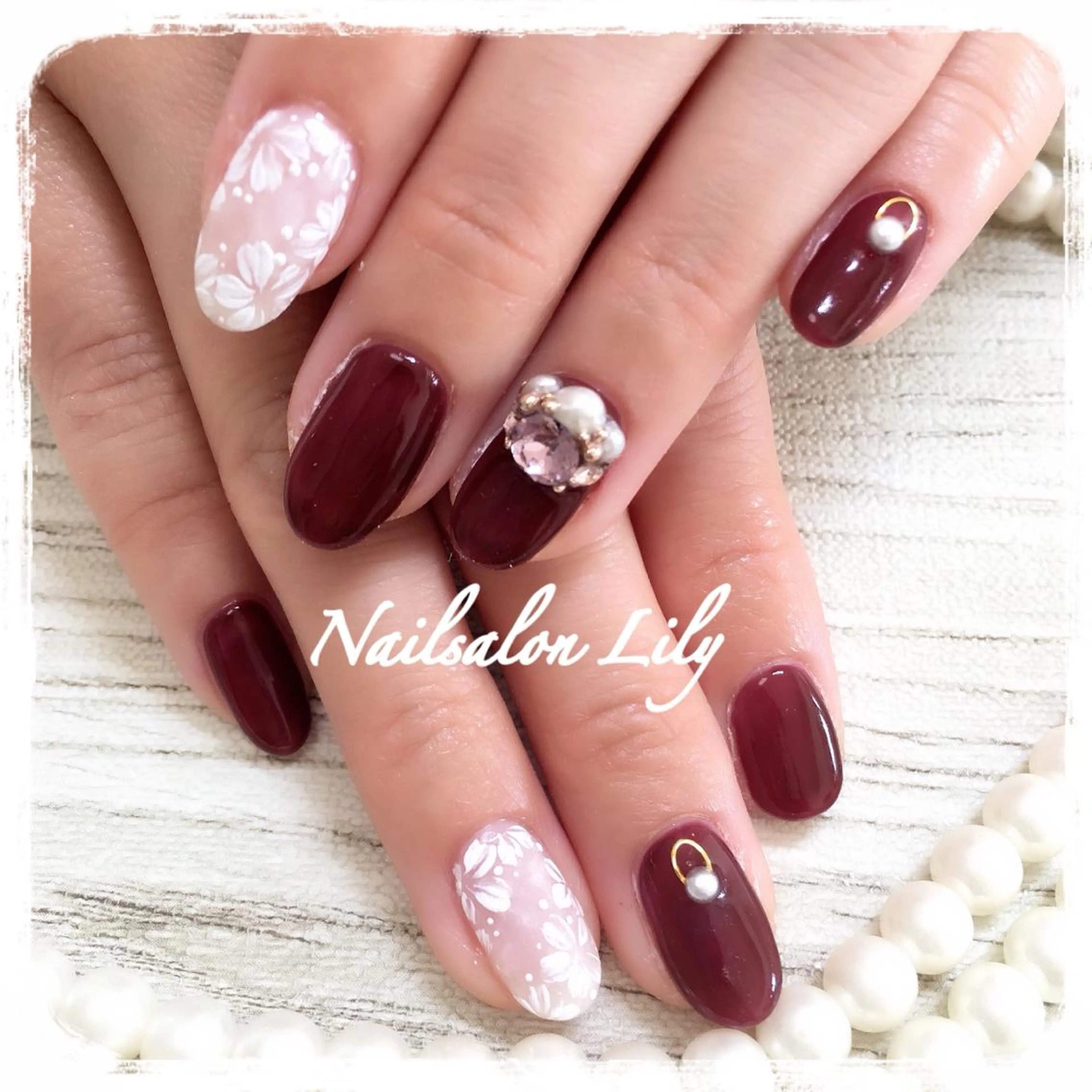ネイル フラワーネイル Nailsalon Lilyのネイルデザイン