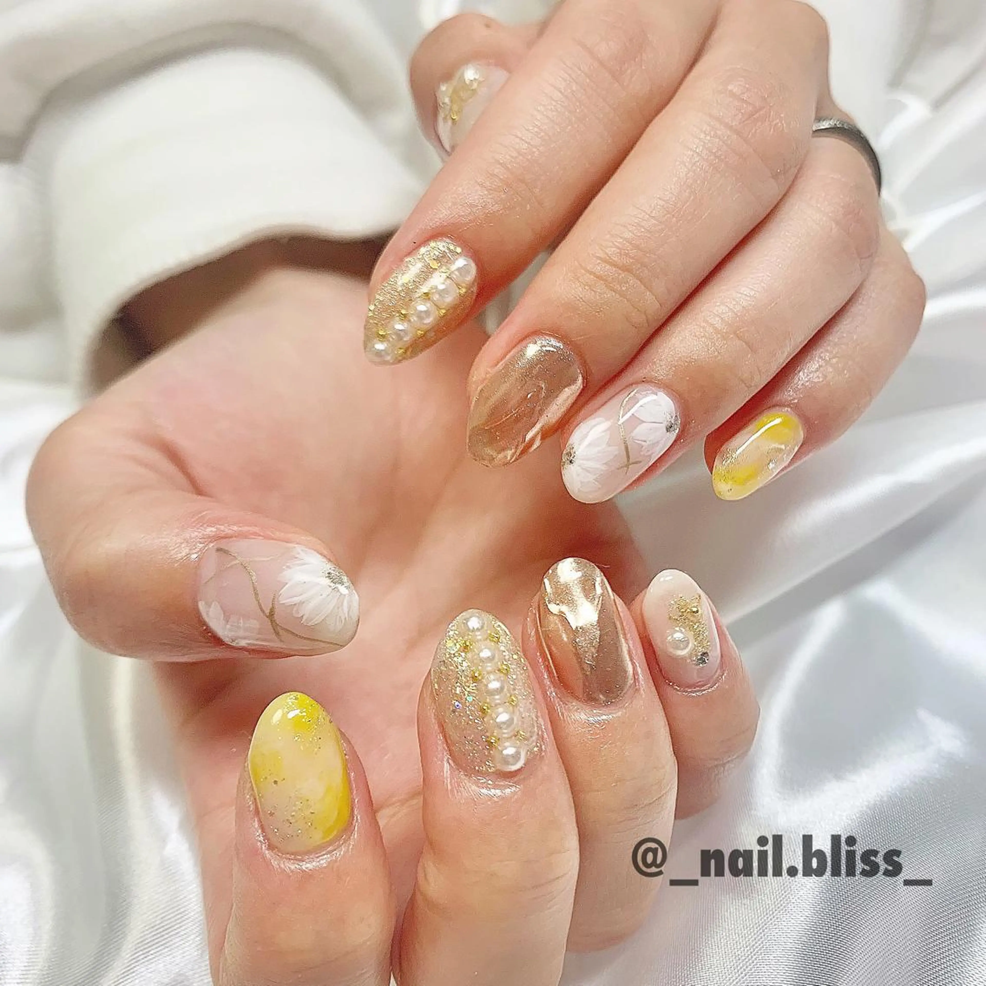ネイル ブライダルネイル NAIL BLISSのネイルデザイン