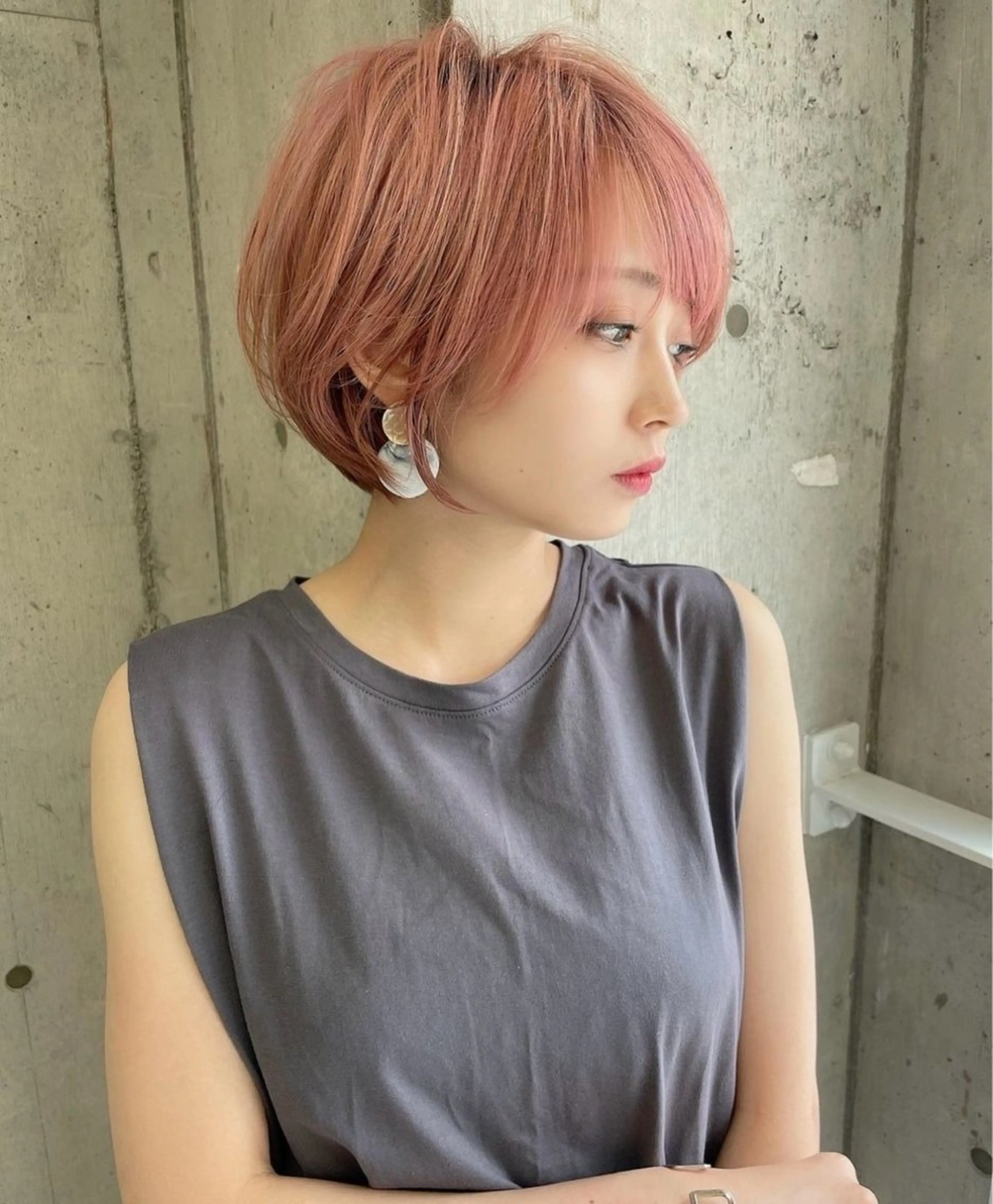 ショート カラー ❤️ブリーチなし💚 ダブルカラー平野実花のヘアスタイル