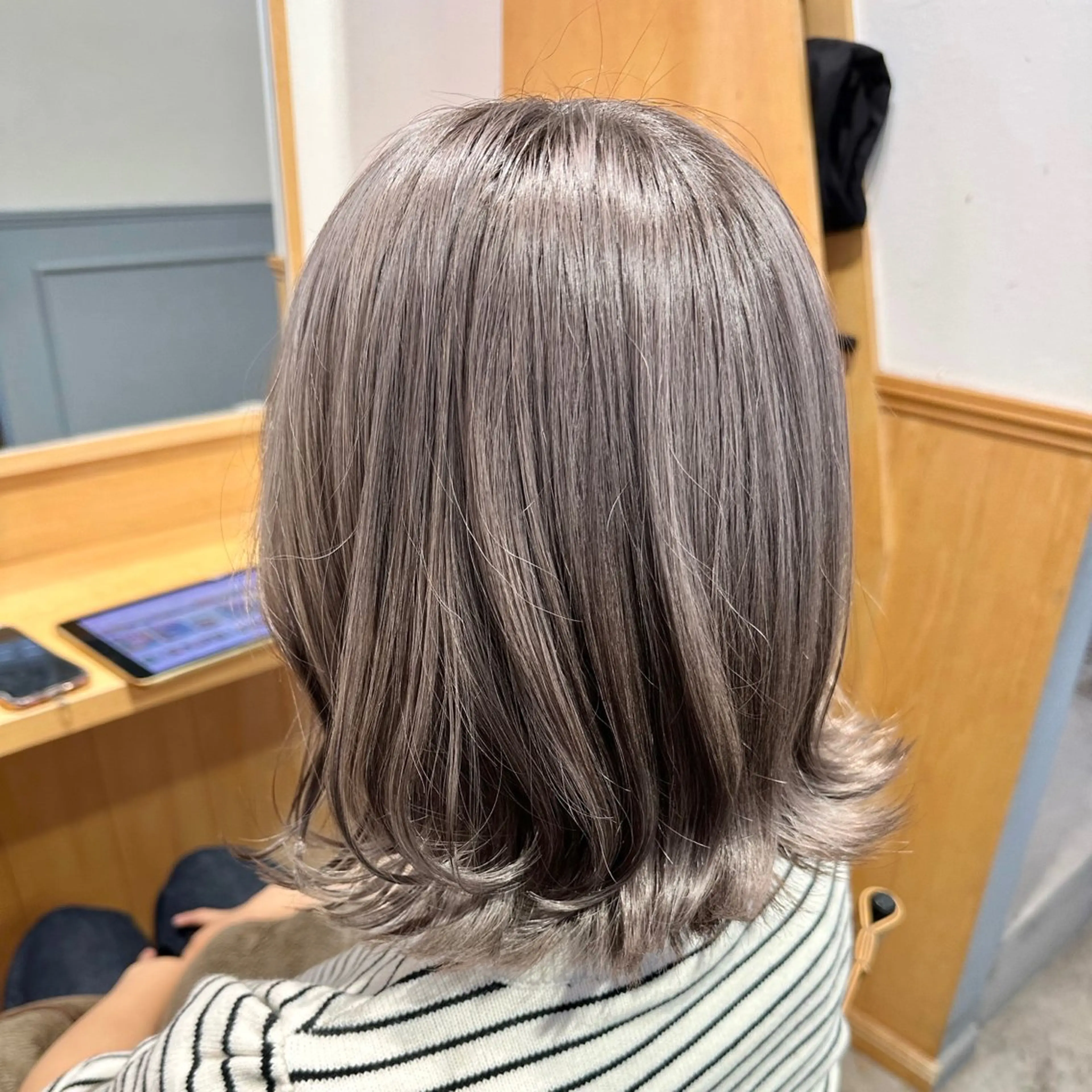 ミディアム ヘアカラー 🌈神バズり 100%色🌈のヘアスタイル