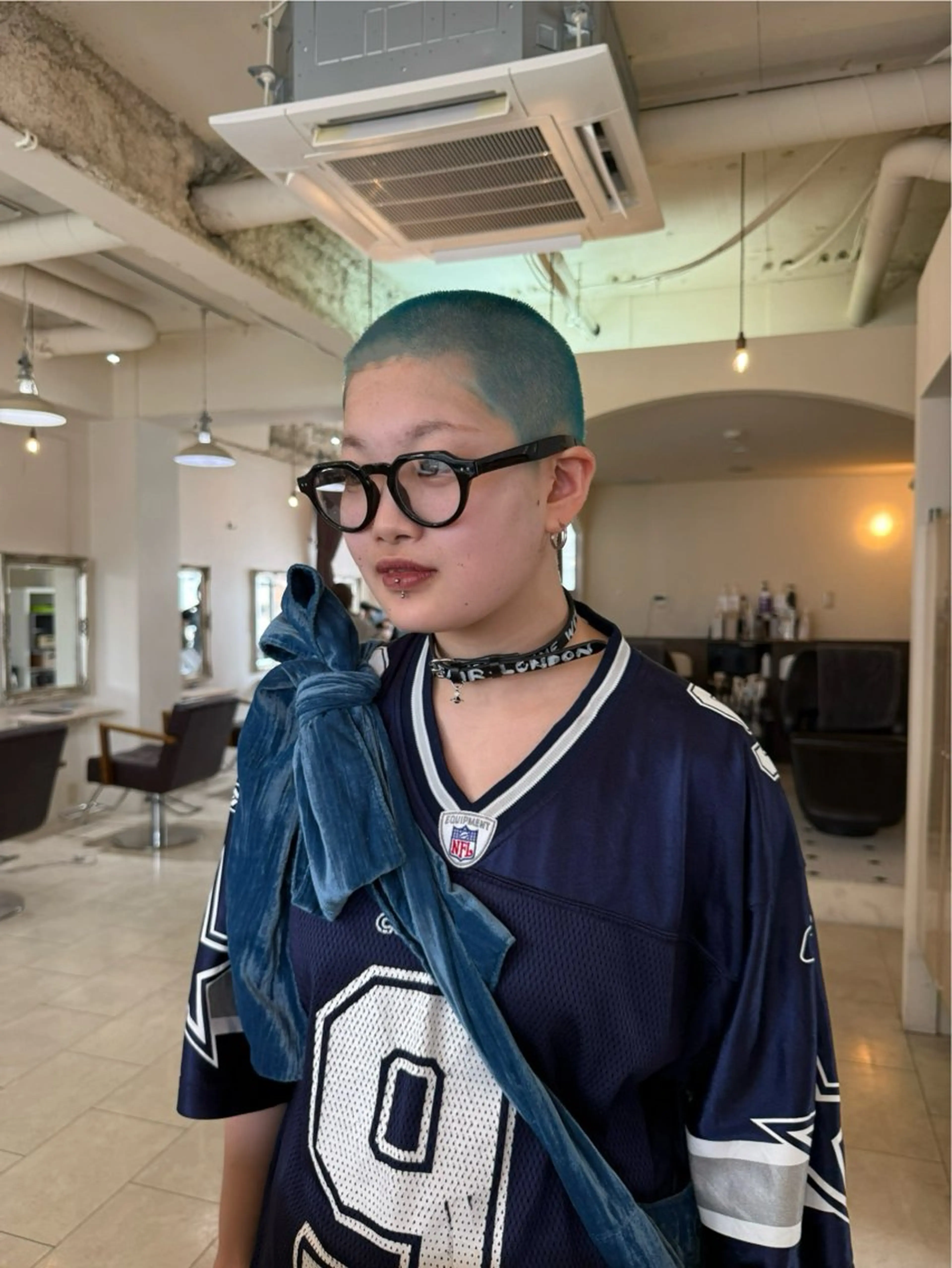 ショート カット ヘアカラー Maho/海外 レイヤー/ハイトーンのヘアスタイル