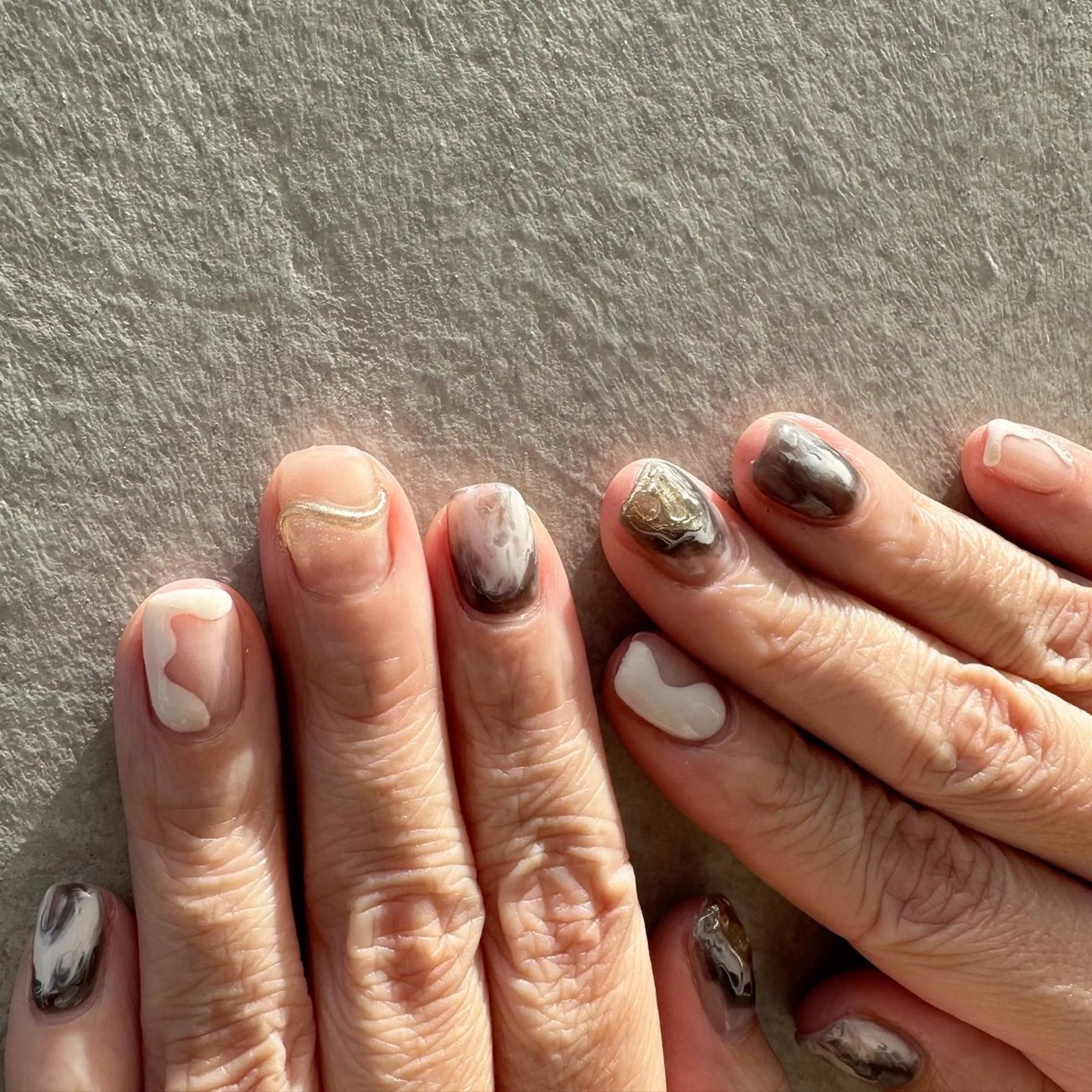 ネイル クリアネイル 氷ネイル・うるうるネイル 韓国ネイル ミラーネイル ニュアンスネイル 🪞KAPE NAIL 🪞のネイルデザイン