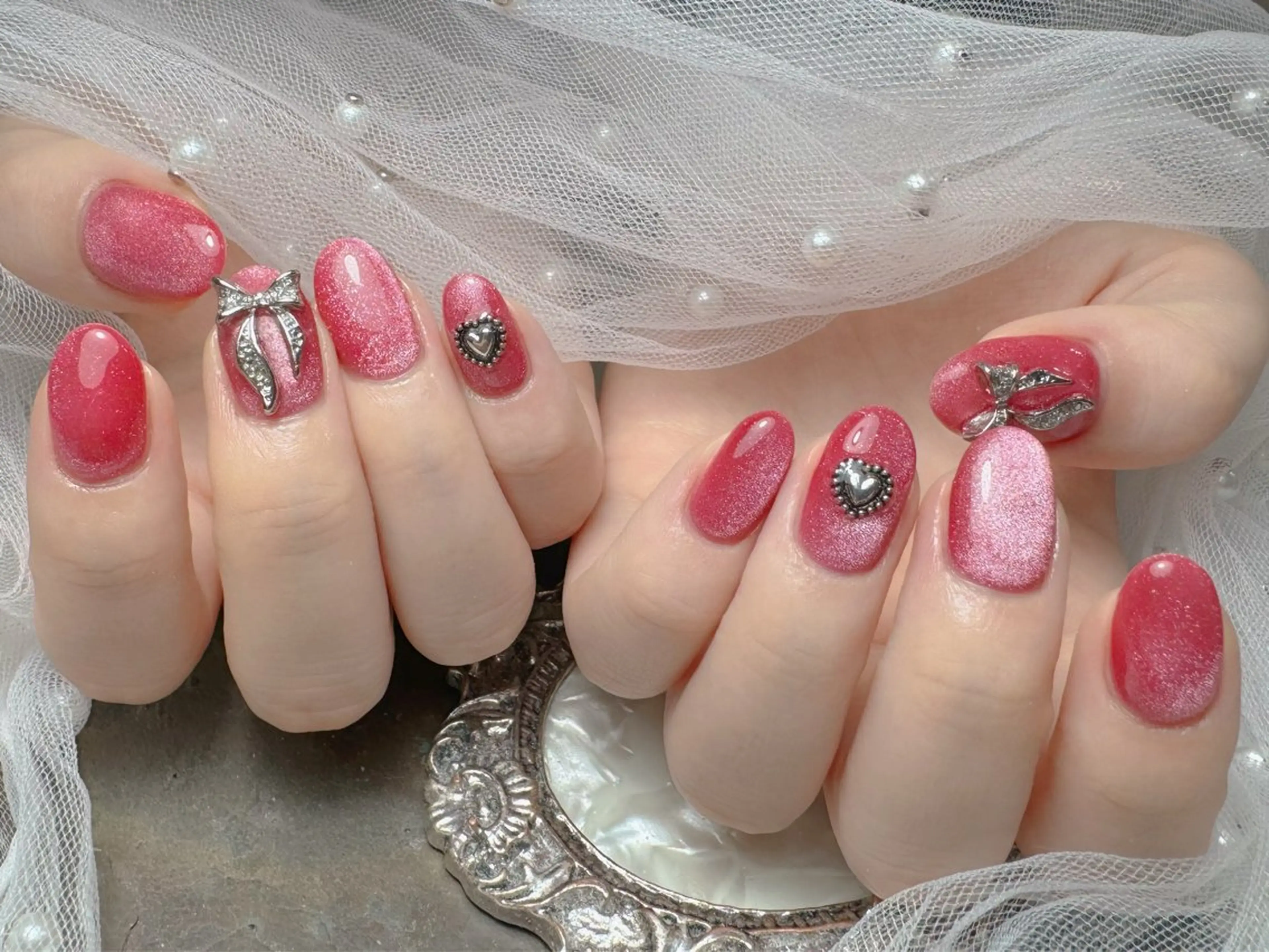 ネイル マジックミラー所属・マジック ミラーのネイルデザイン