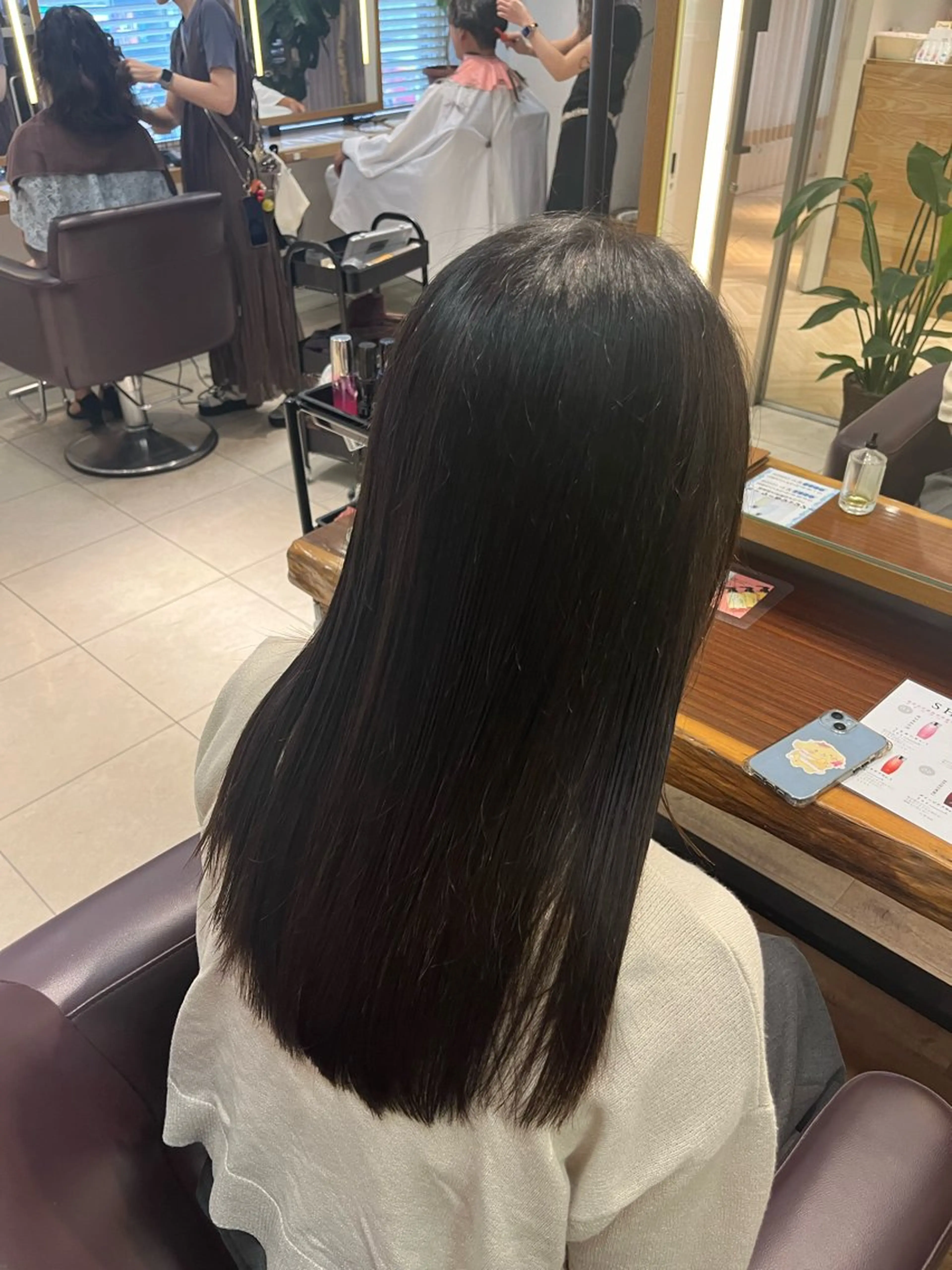 セミロング ᴛᴏᴍᴏᴋᴀ / ᴄʜᴇʀɪのヘアスタイル