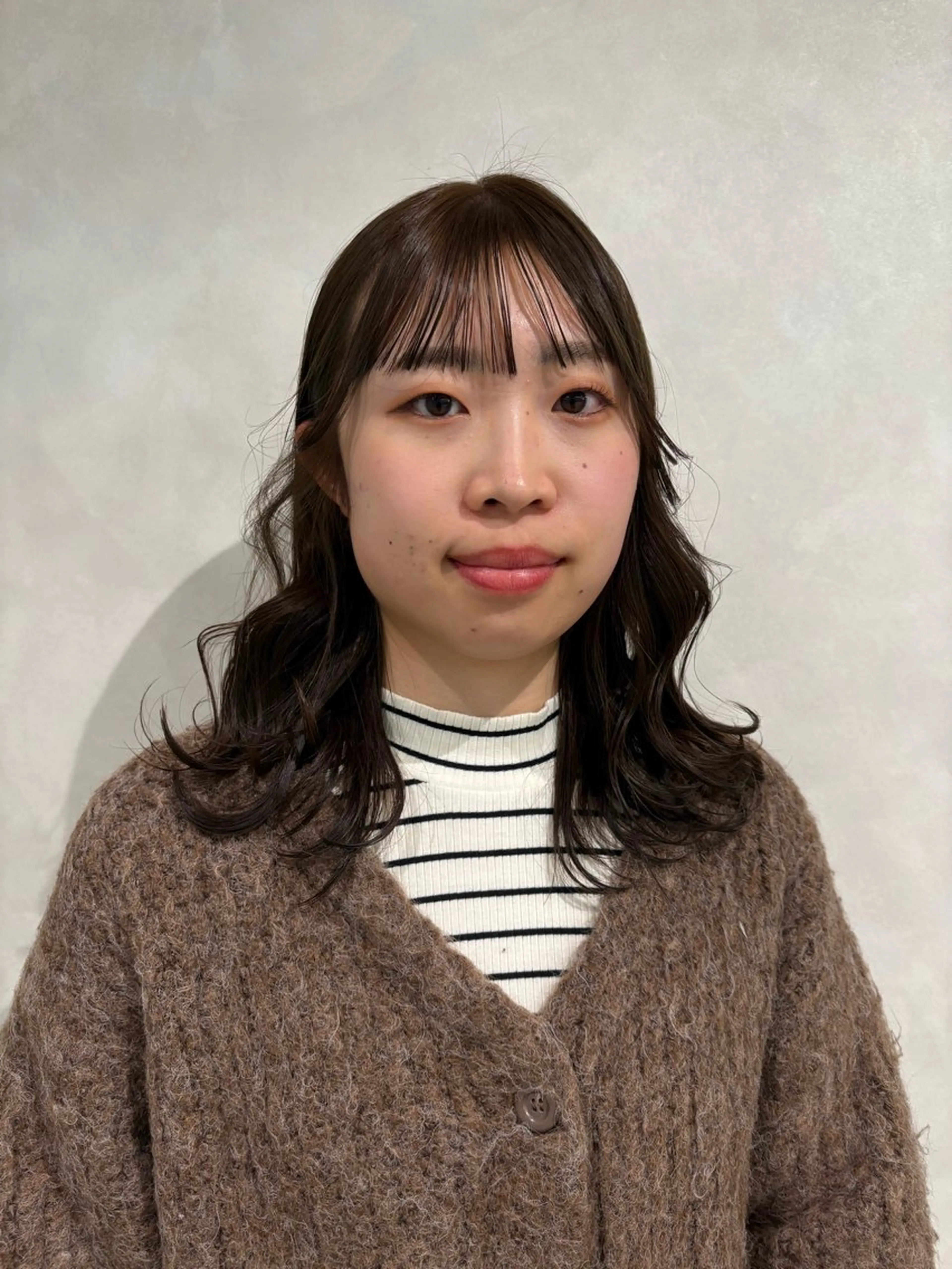 ミディアム 森住 優香のヘアスタイル