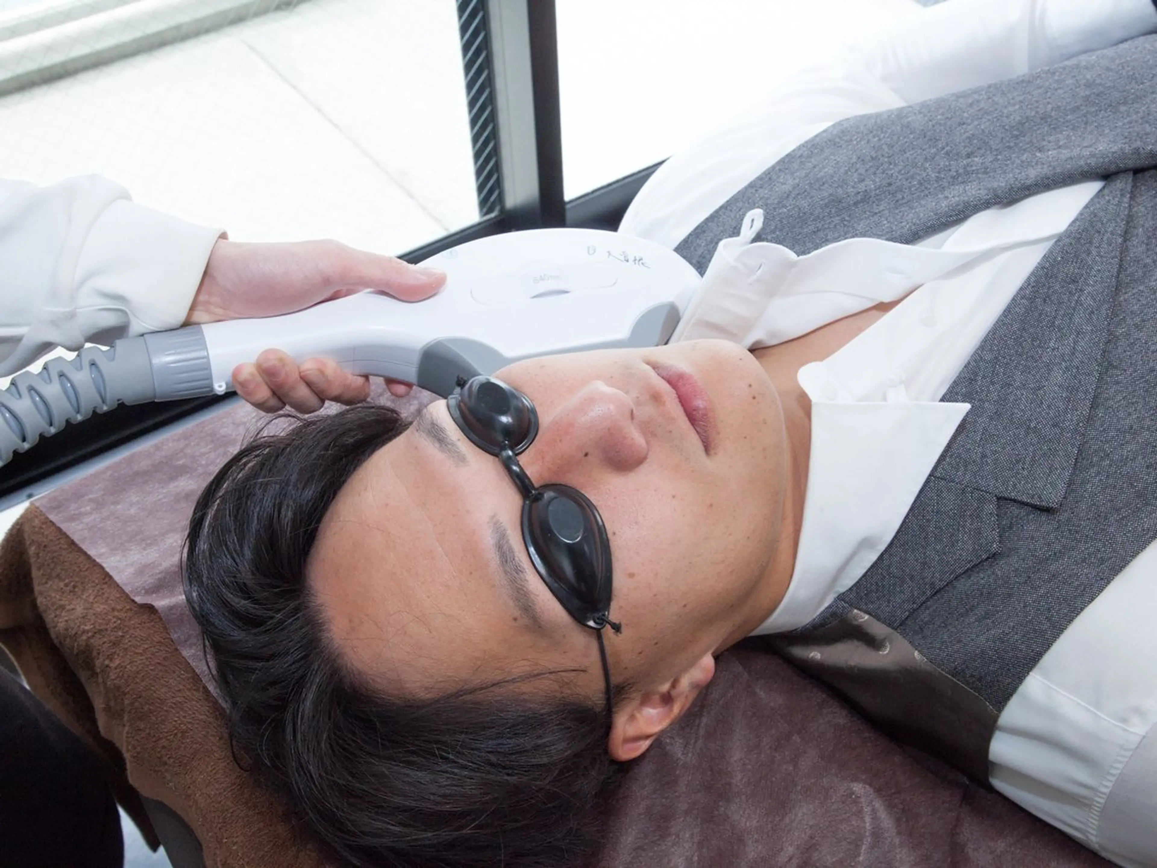 脱毛 脱毛／眉毛 BOSS 森山晴都の眉毛・アイブロウイメージ