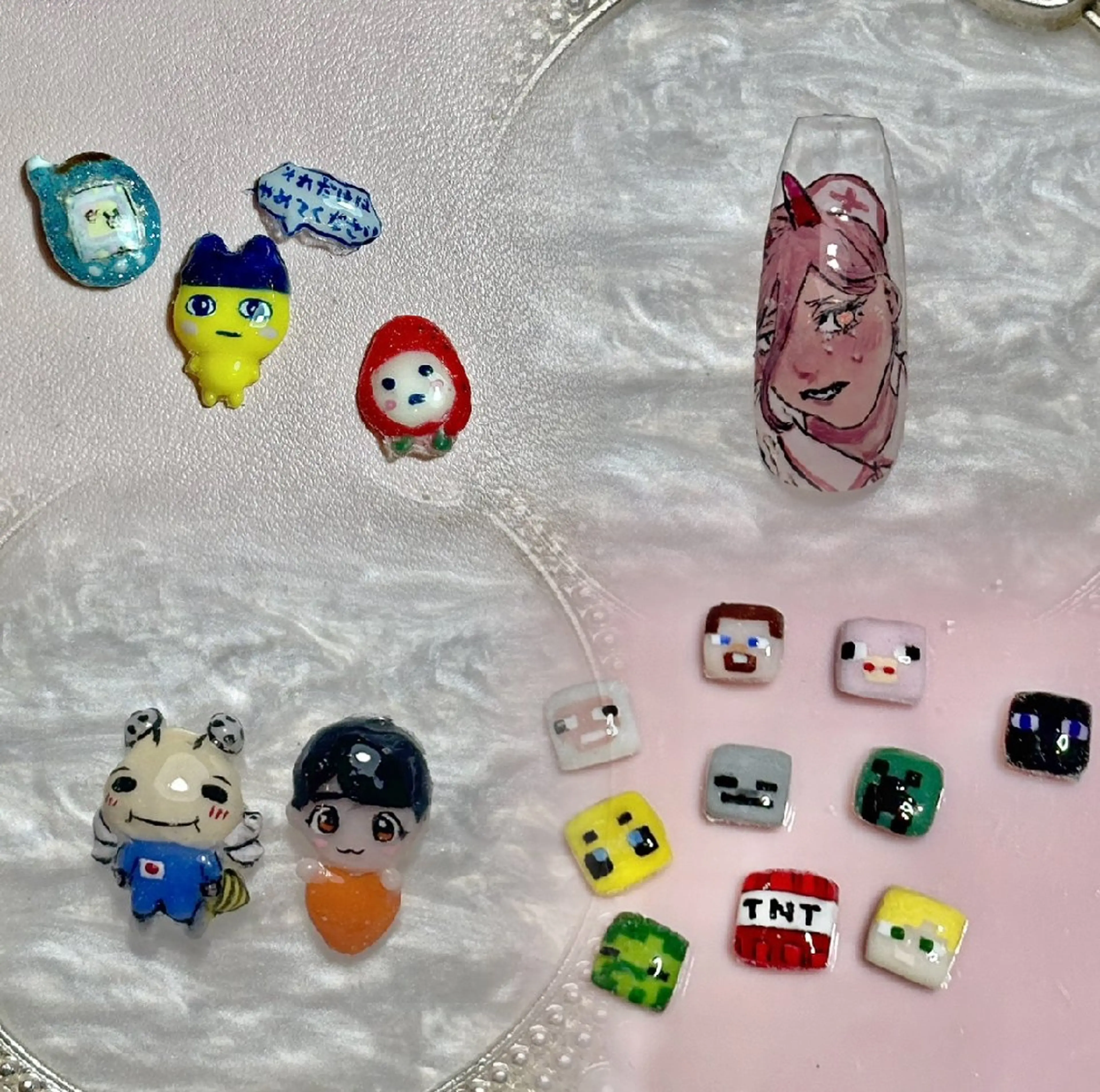 ネイル SLASH所属・Momo ♡のネイルデザイン