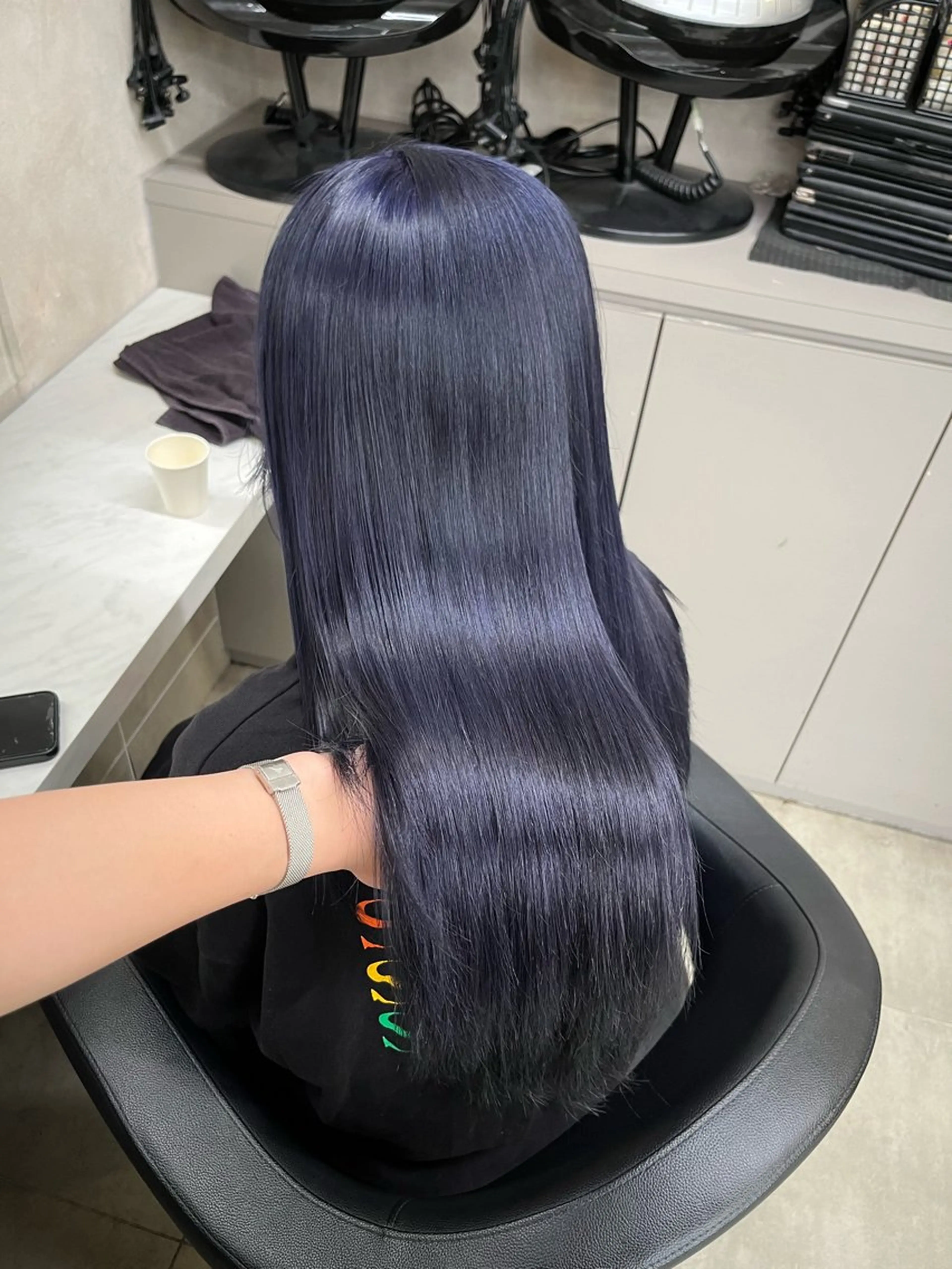 セミロング ヘアカラー トリートメント ヘッドスパ ヘアセット 寒色＆ブリーチ特化 寒色MiOのヘアスタイル