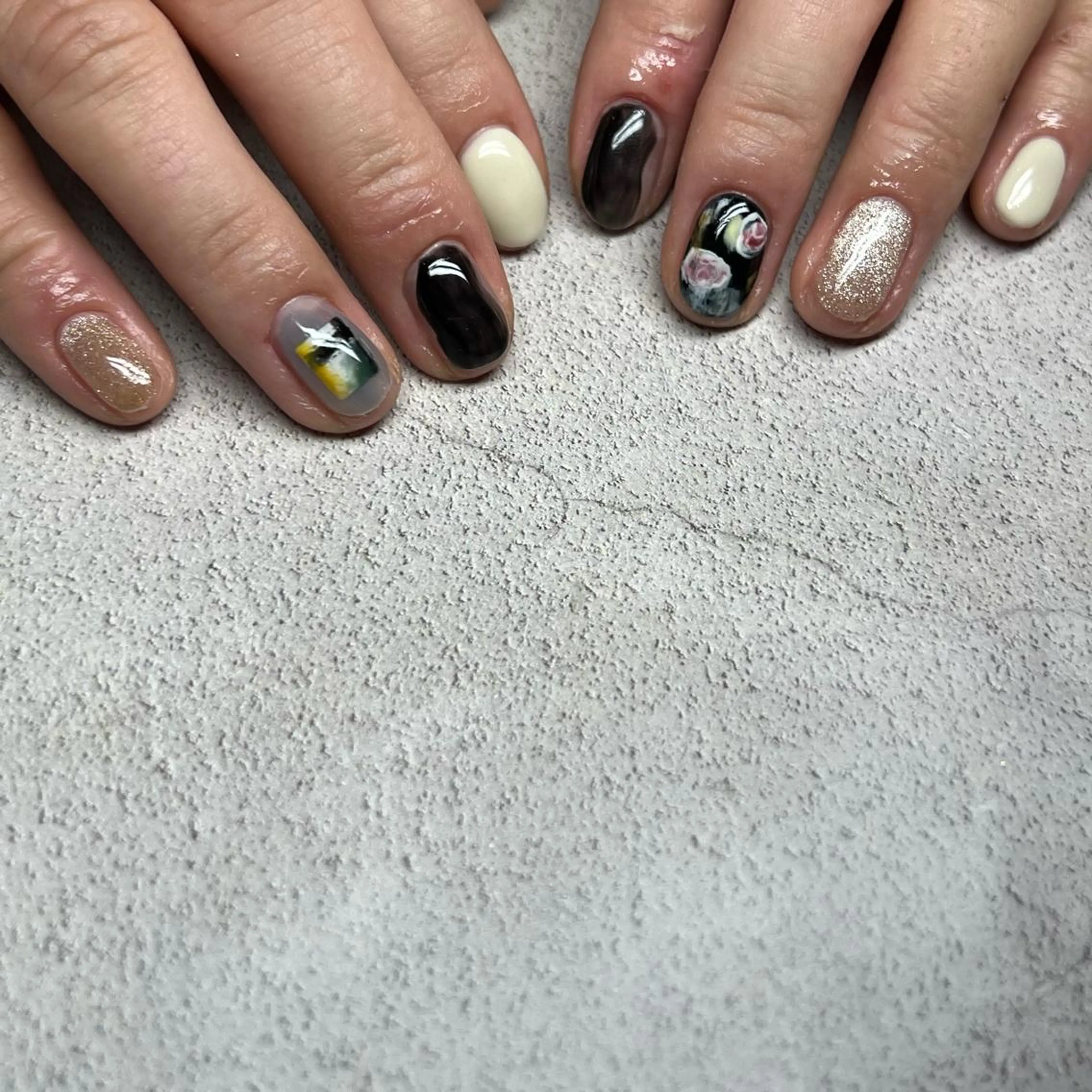 ネイル フラワーネイル ニュアンスネイル 𝐫𝐚𝐢 𝐧𝐚𝐢𝐥のネイルデザイン