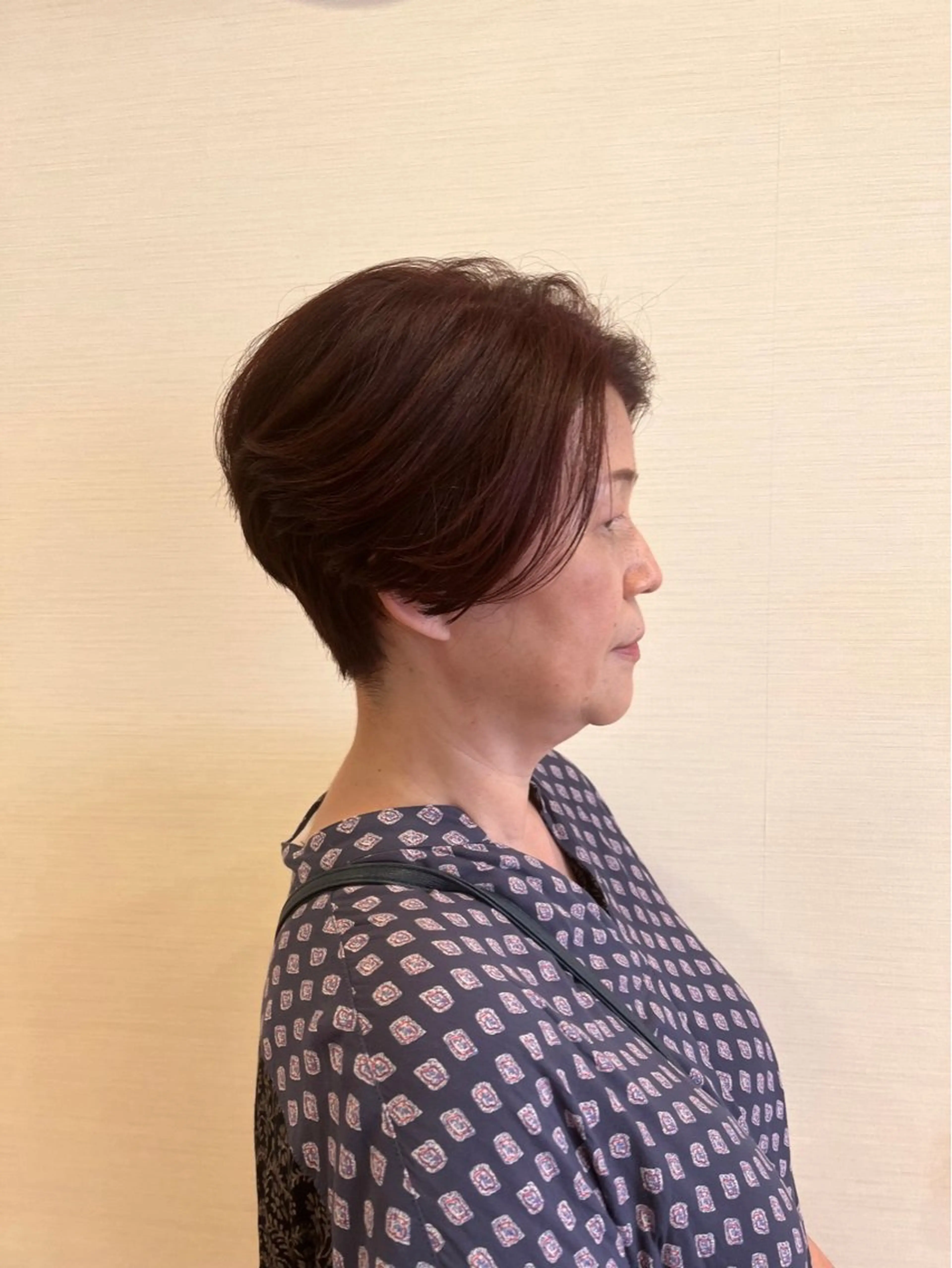 ショート カラー ボルドーカラー ルビー Ha naのヘアスタイル