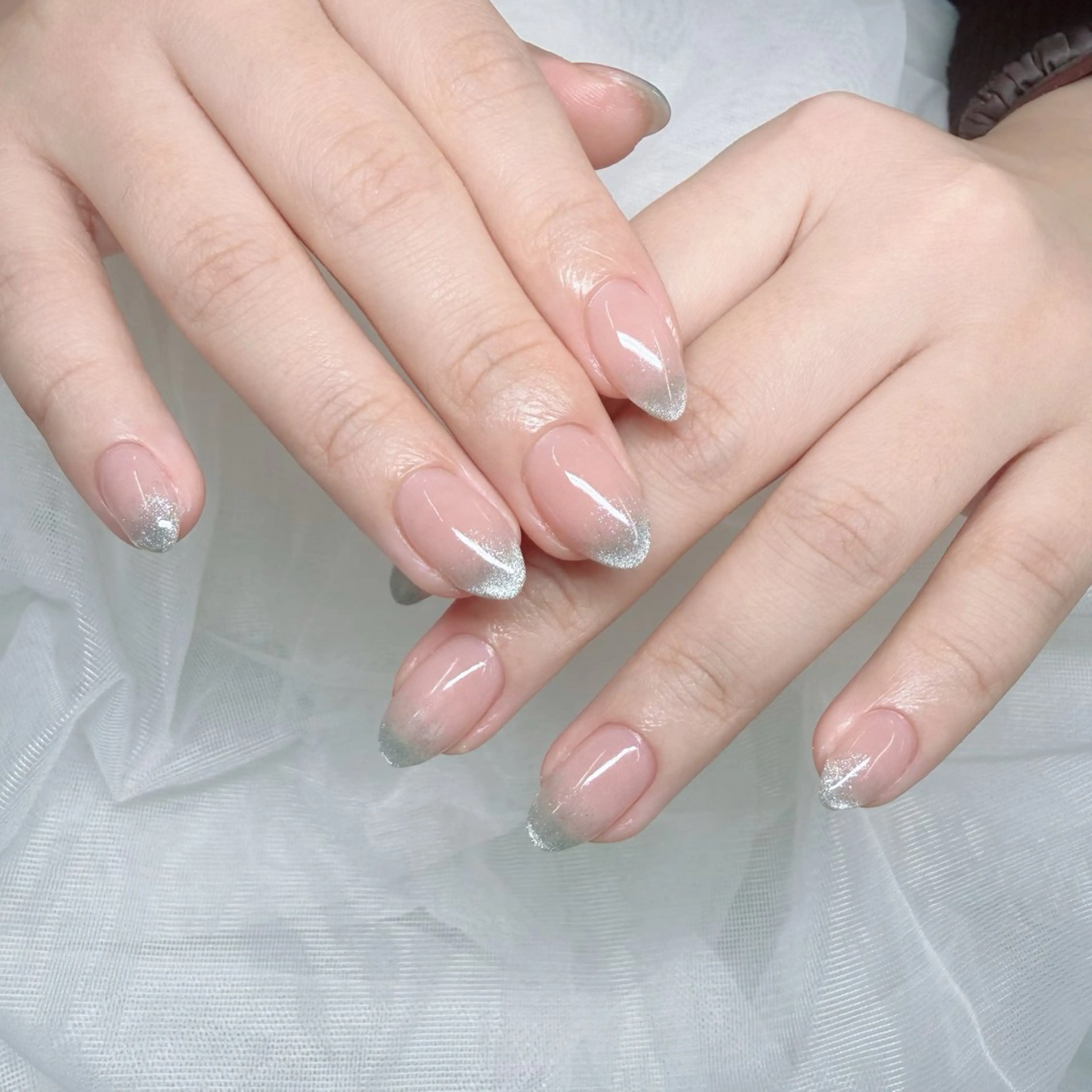 ネイル ブルー グラデーション マグネットネイル ピンク ハンドネイル Amie NAILのネイルデザイン