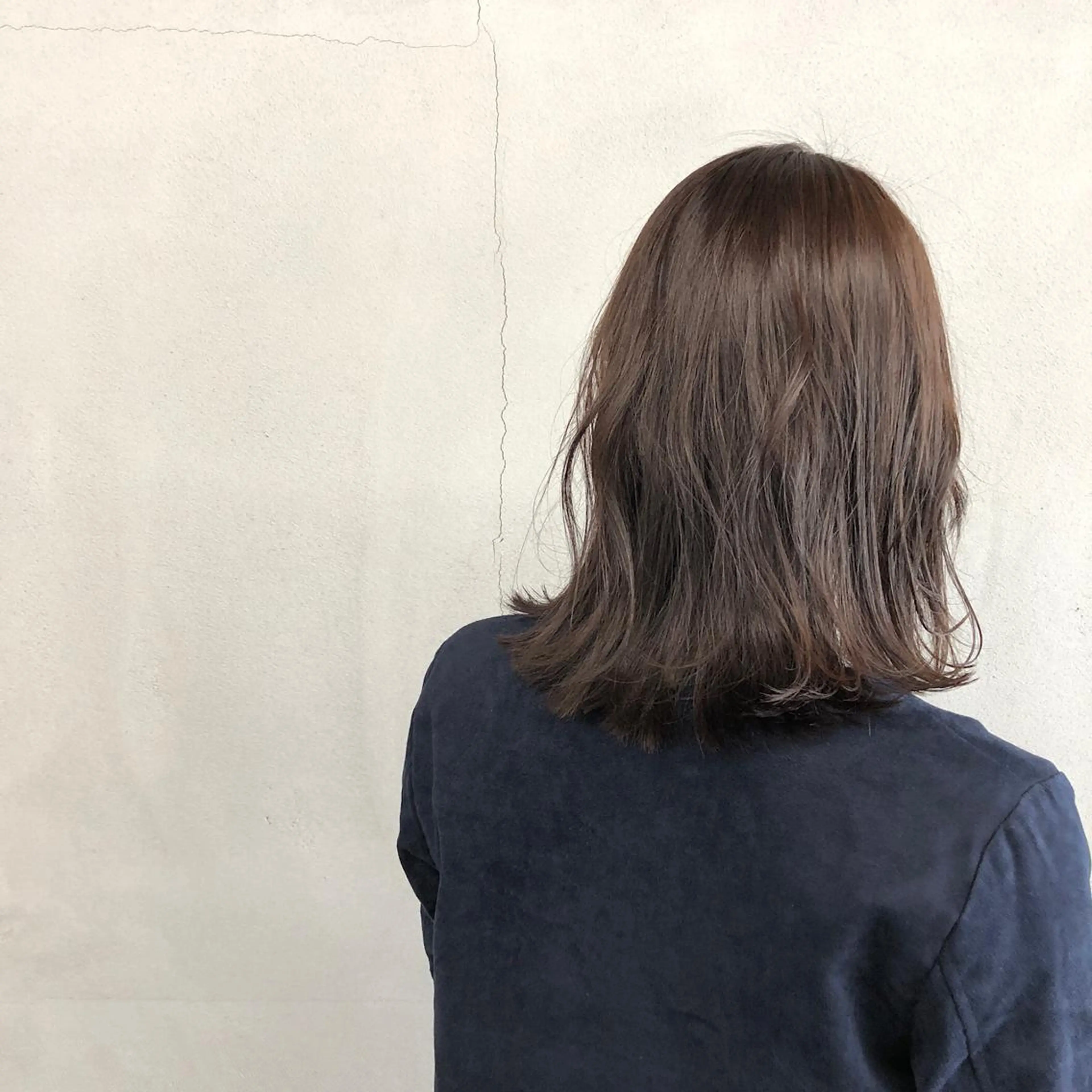 ミディアム カラー ブルーカラー ブルージュ カット ヘアカラー トリートメント ボブ/ショート/ 白髪染め/メンズ葛西のヘアスタイル