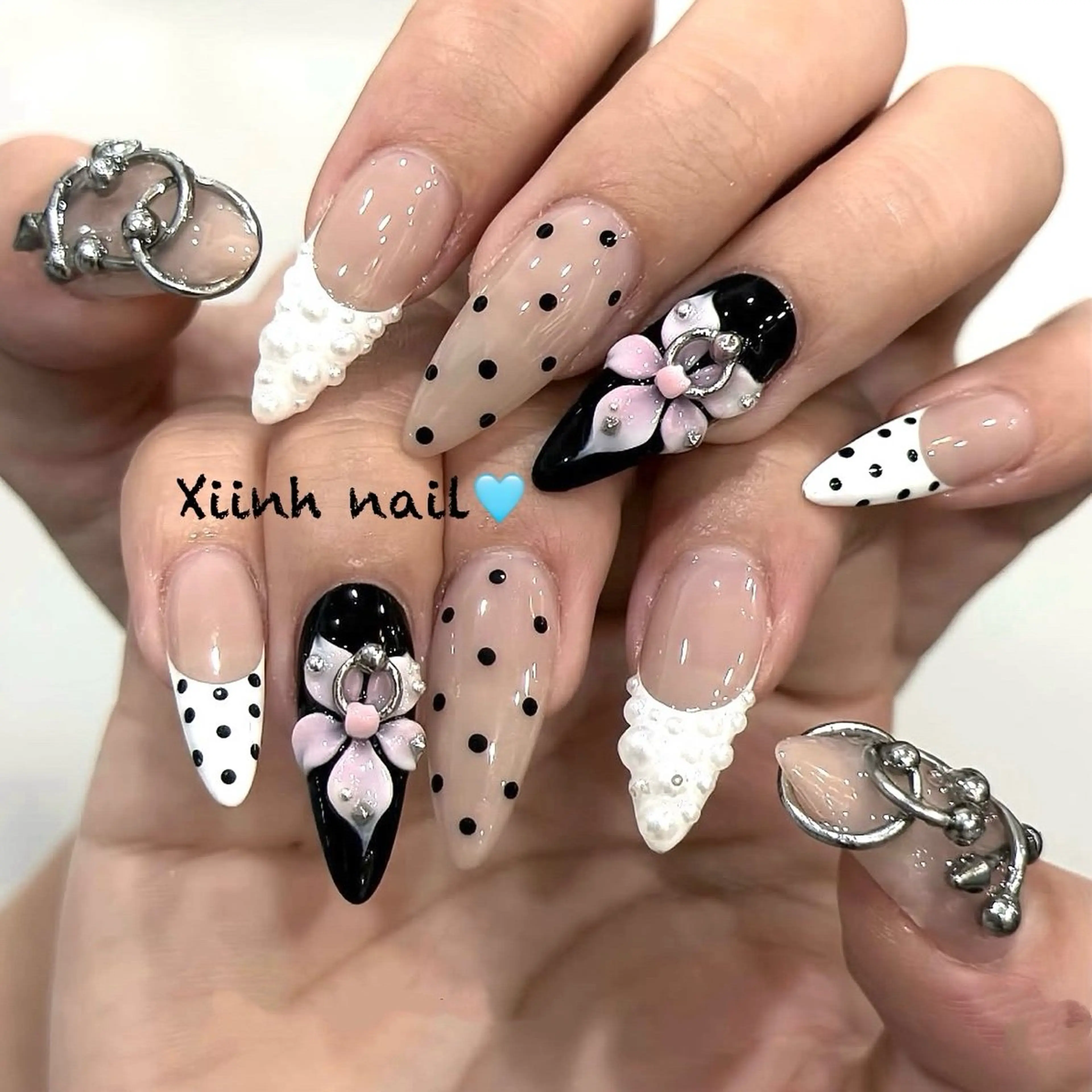 ネイル チークネイル フットネイル フレンチネイル ジェルネイル ハロウィン XIINH NAIL SALONのネイルデザイン