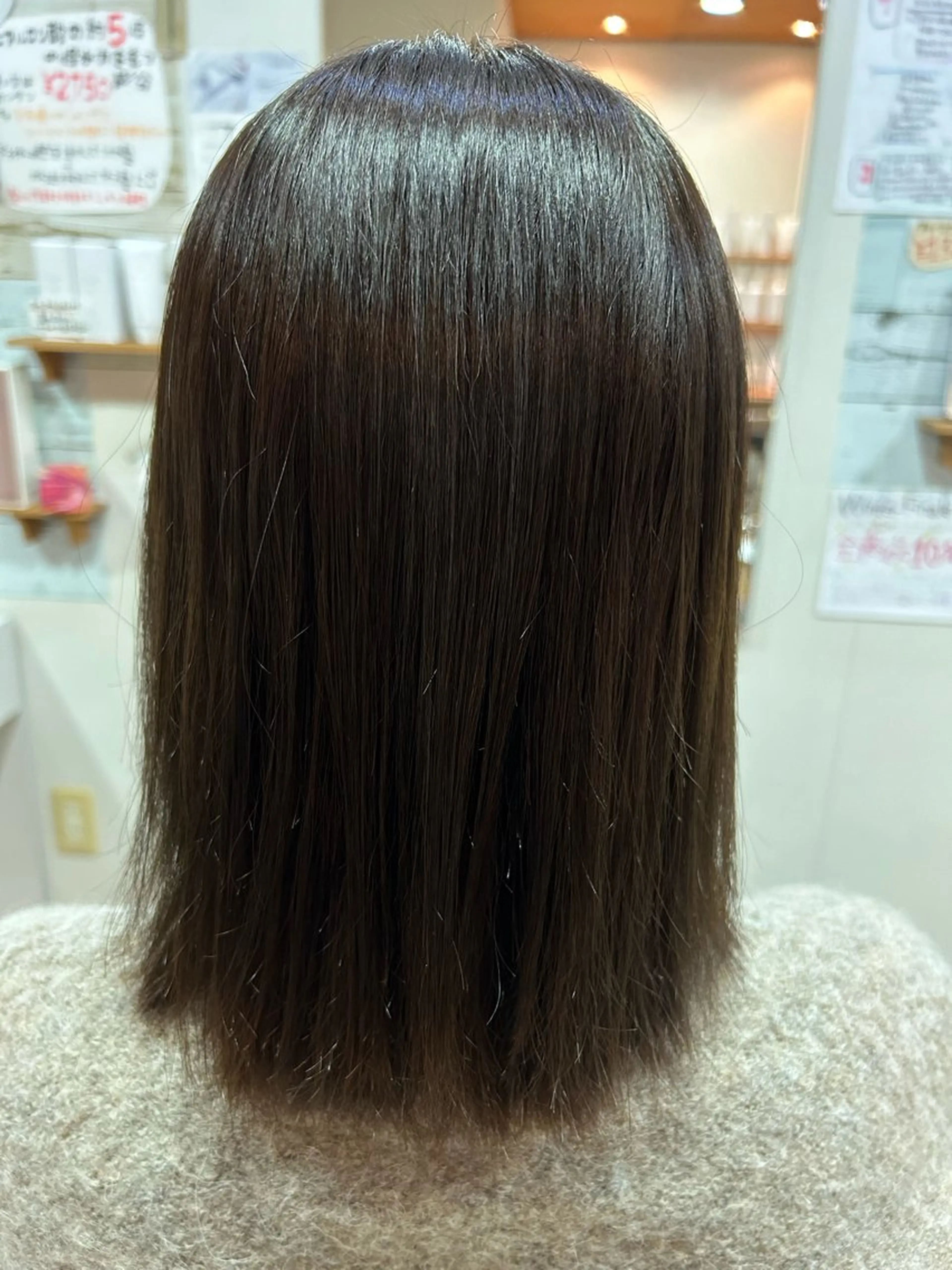 ミディアム アッシュ REMIXHAIR所属・西川 礼菜のヘアスタイル