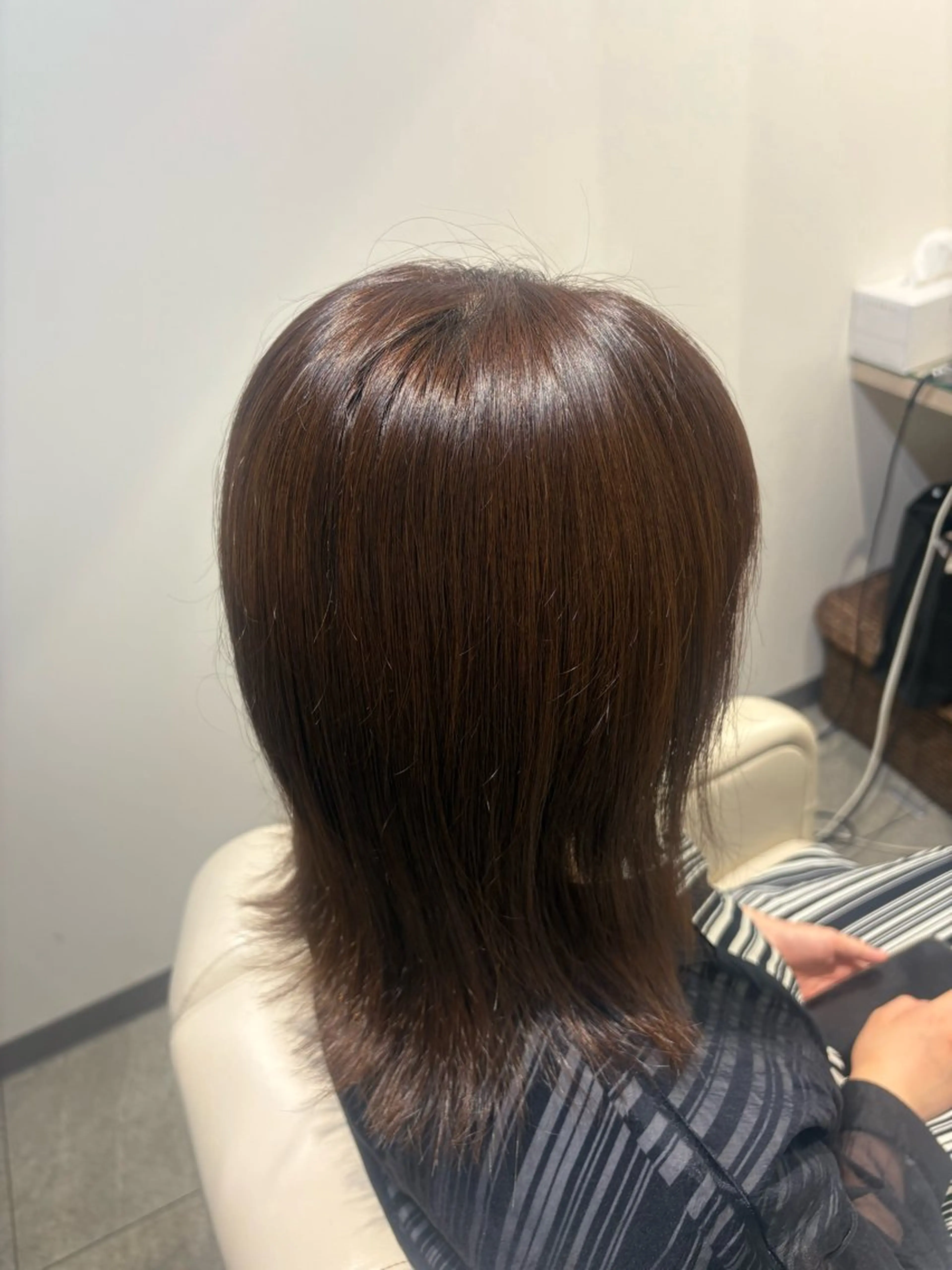 ミディアム neaf 六本木店所属・六本木🫧ハイライト 望月彩音のヘアスタイル