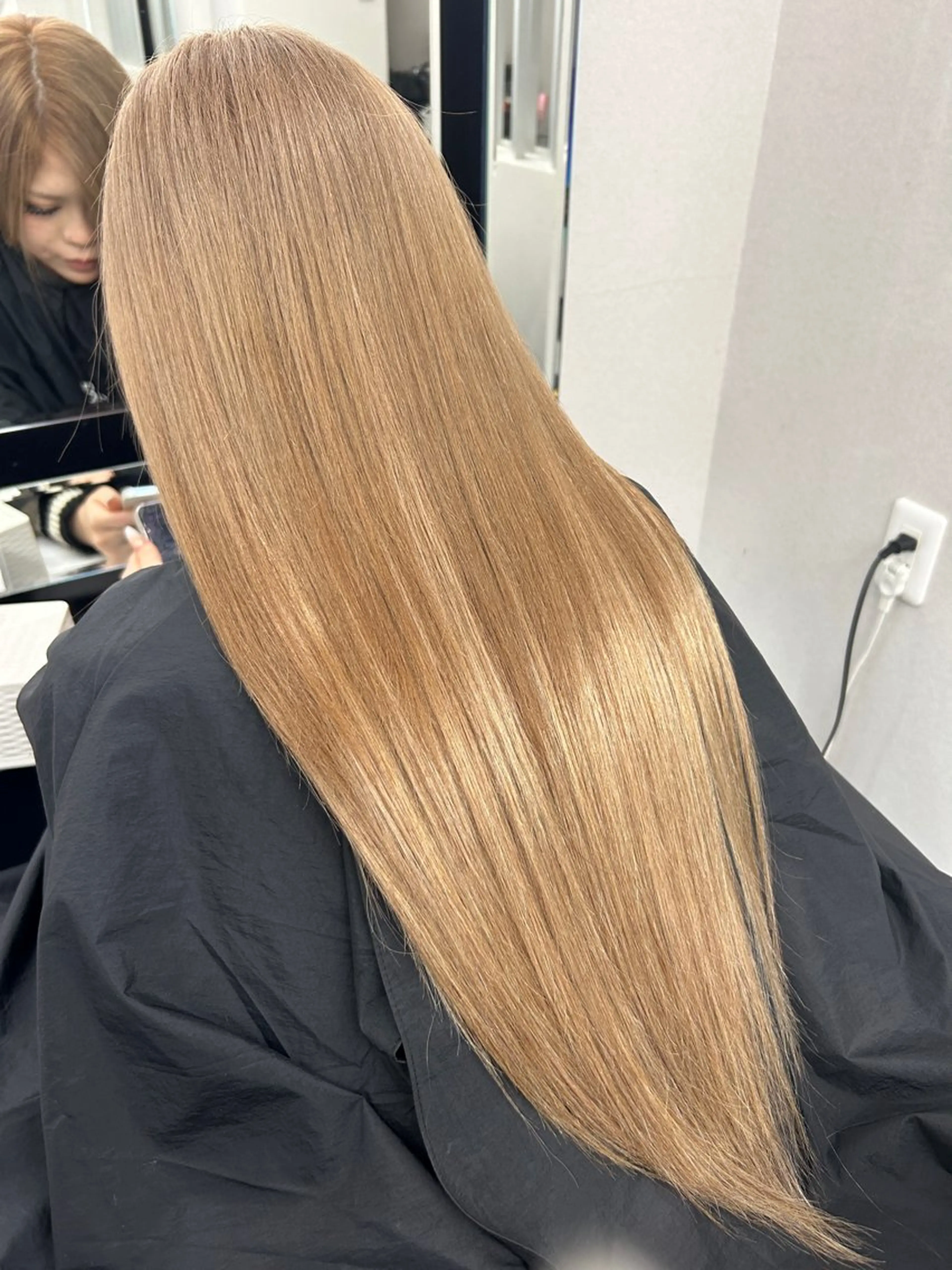 ロング カラー ベージュカラー ダブルカラー ハイトーンカラー ミルクティーベージュ エクステ ヘアカラー エクステ 下妻 カラーエクステ難波のヘアスタイル