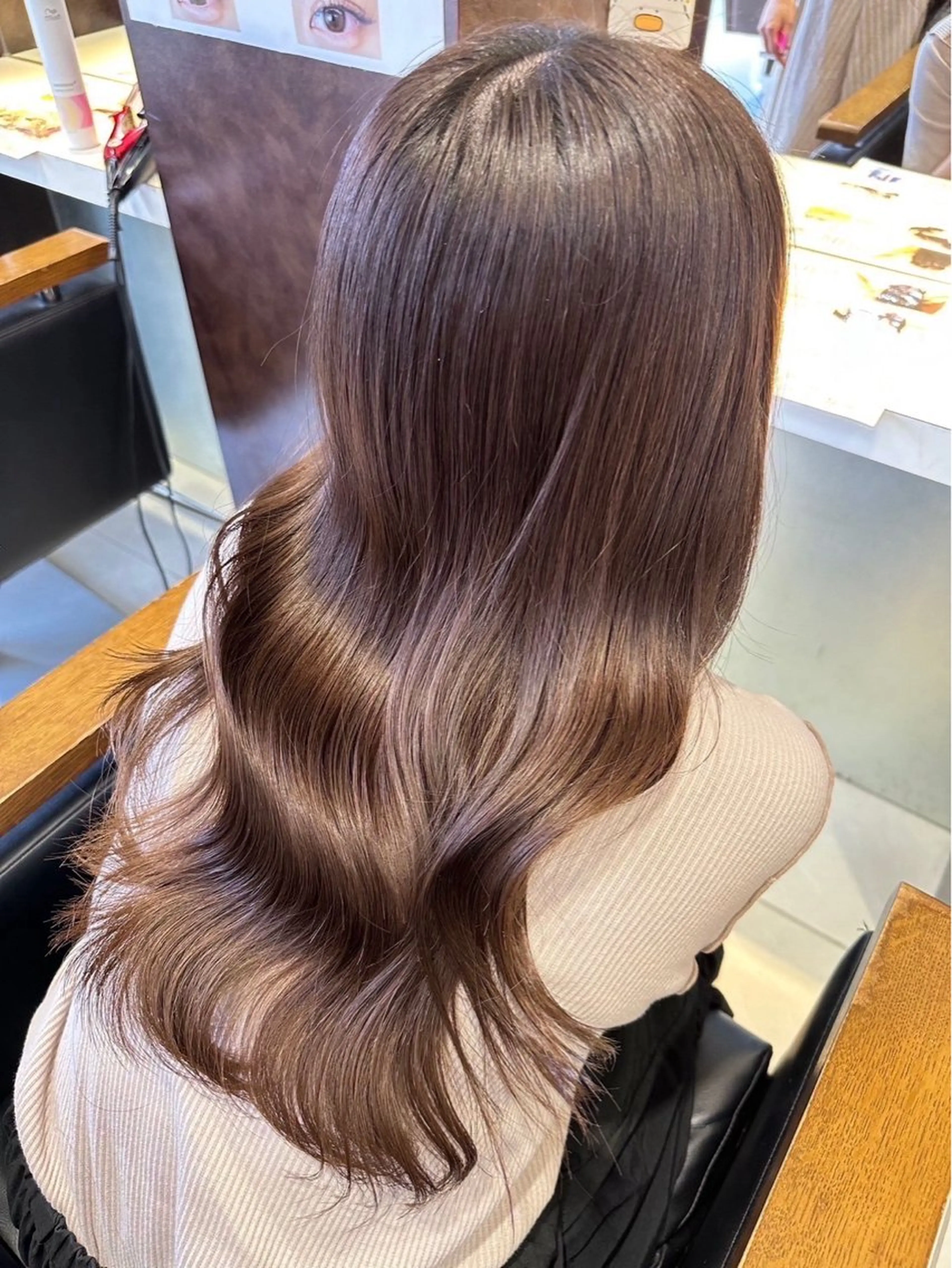 セミロング カラー ヘアカラー トリートメント 🩵ハイトーン🩵 緒方美柚のヘアスタイル