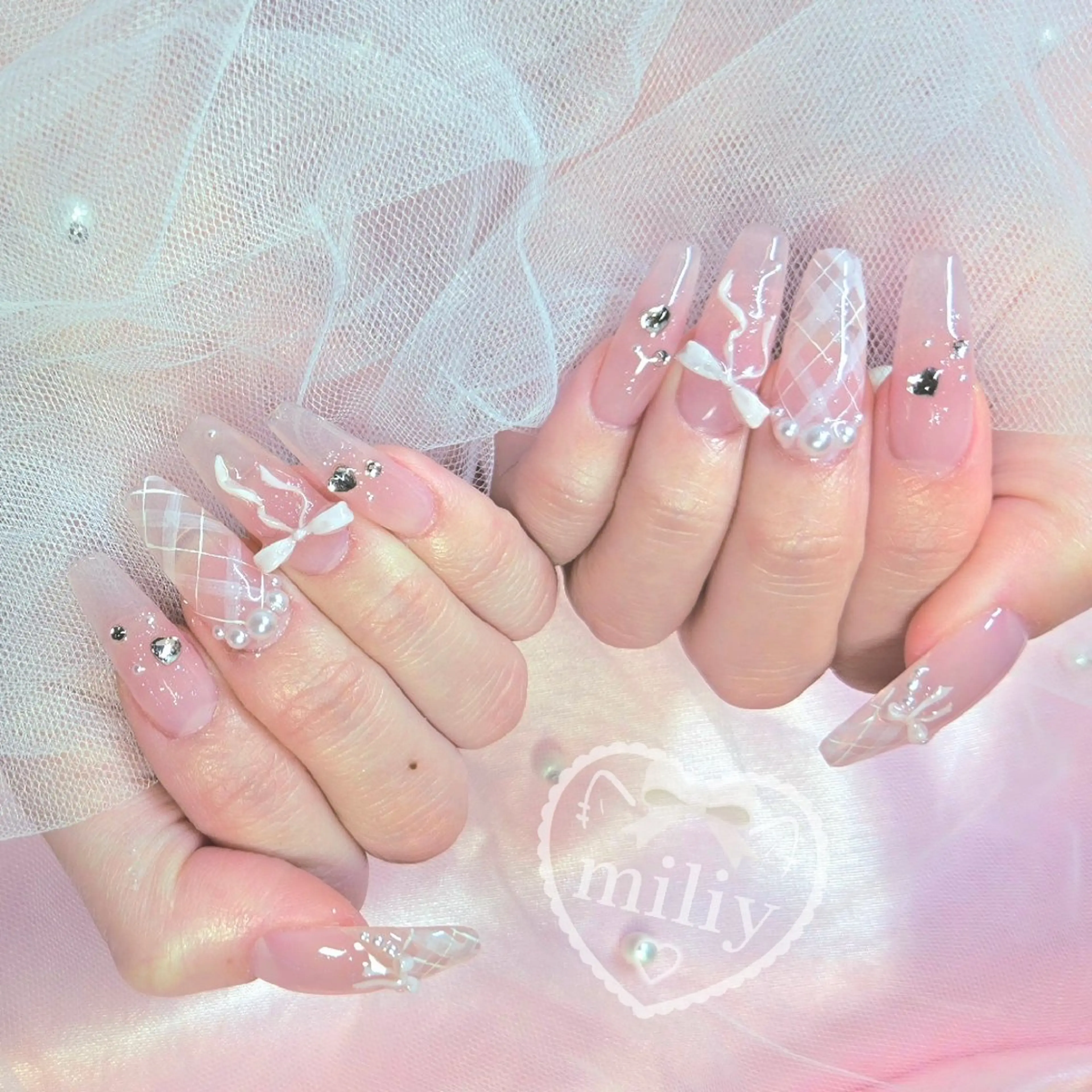 ネイル リボン miliy nail 🎀上尾のネイルデザイン