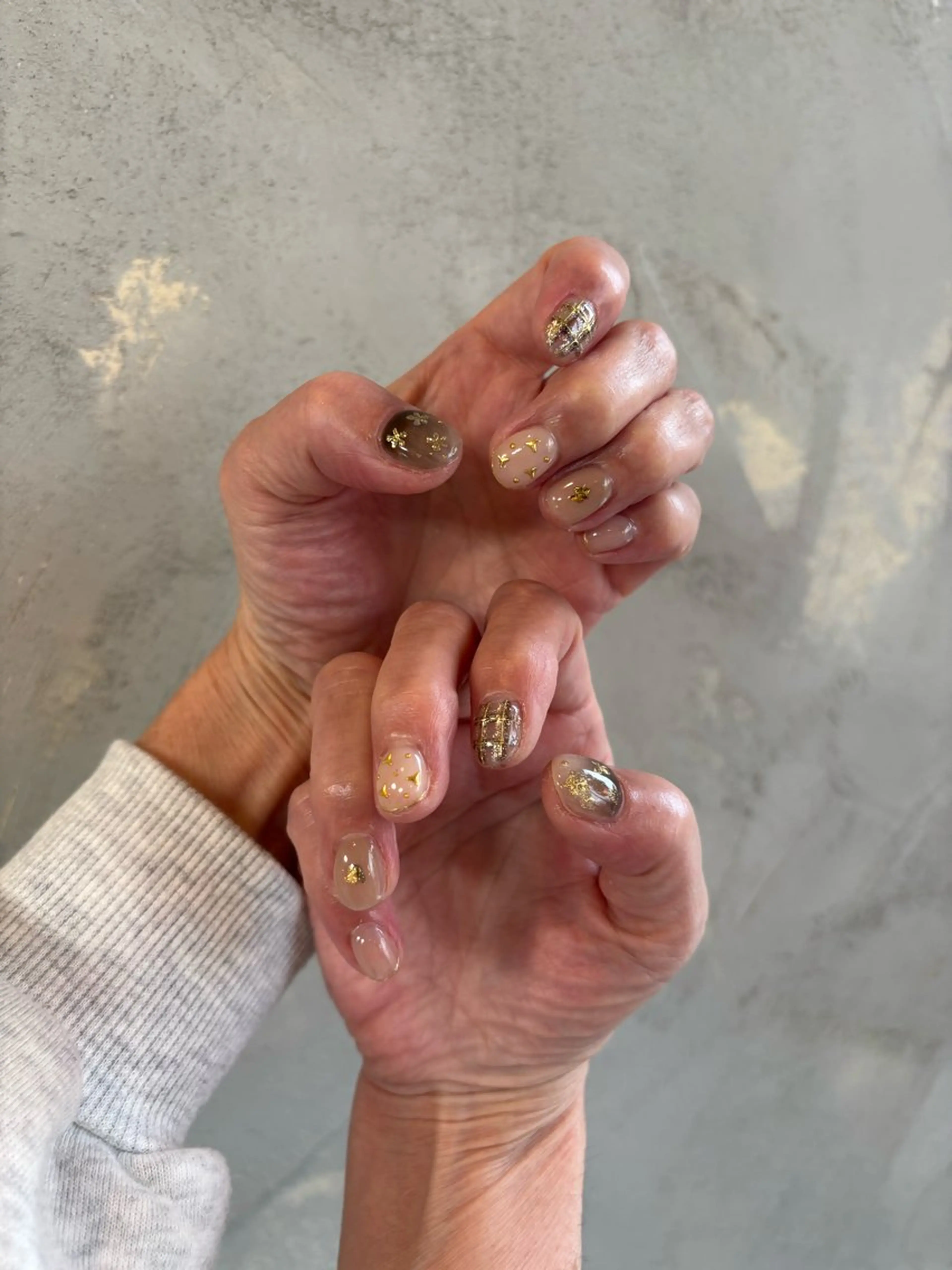 ネイル ハンドケア lealea Ayakaのネイルデザイン