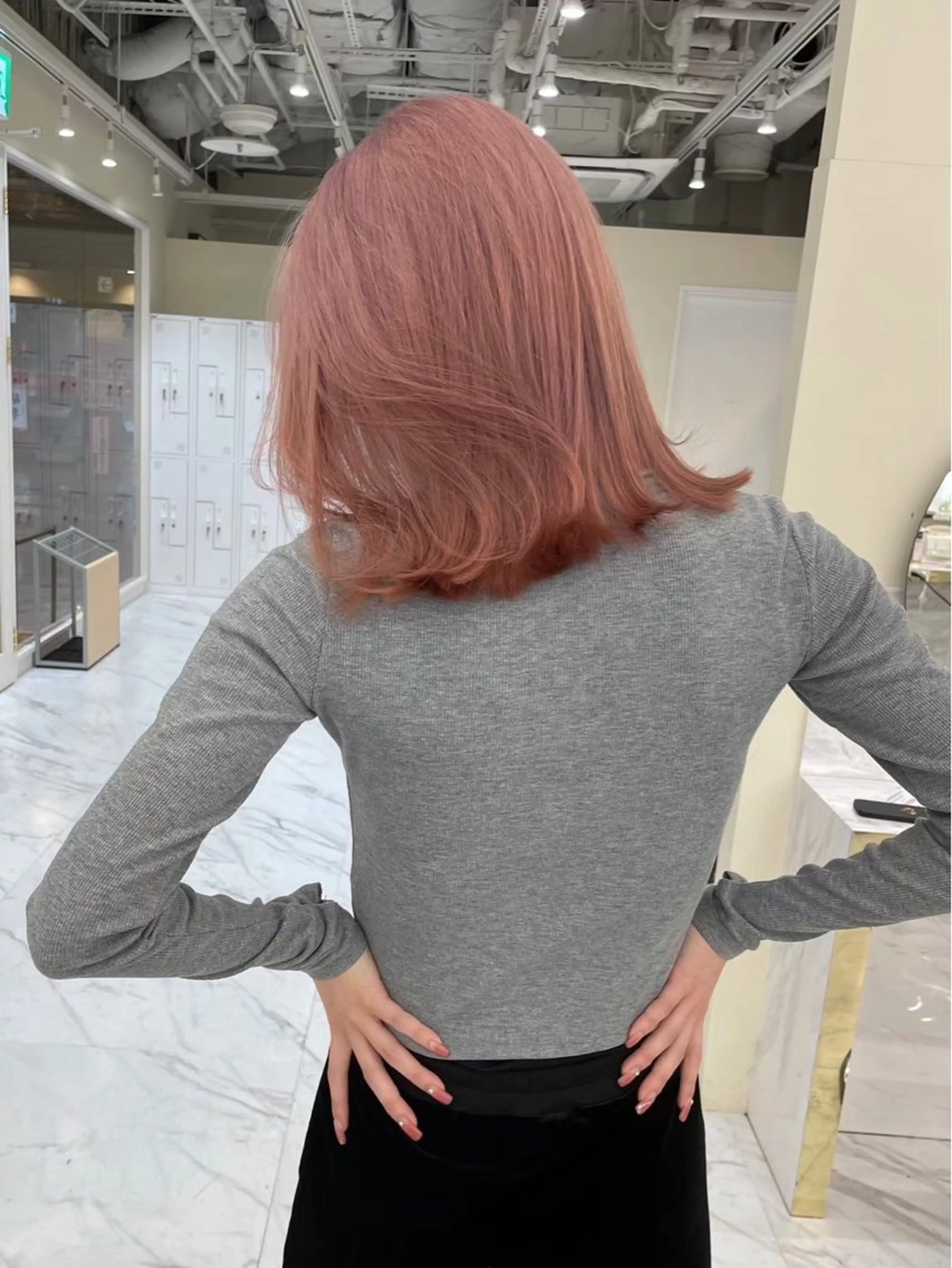 カラー ワンホン×髪質改善 つのーか🩶‪🫧のヘアスタイル