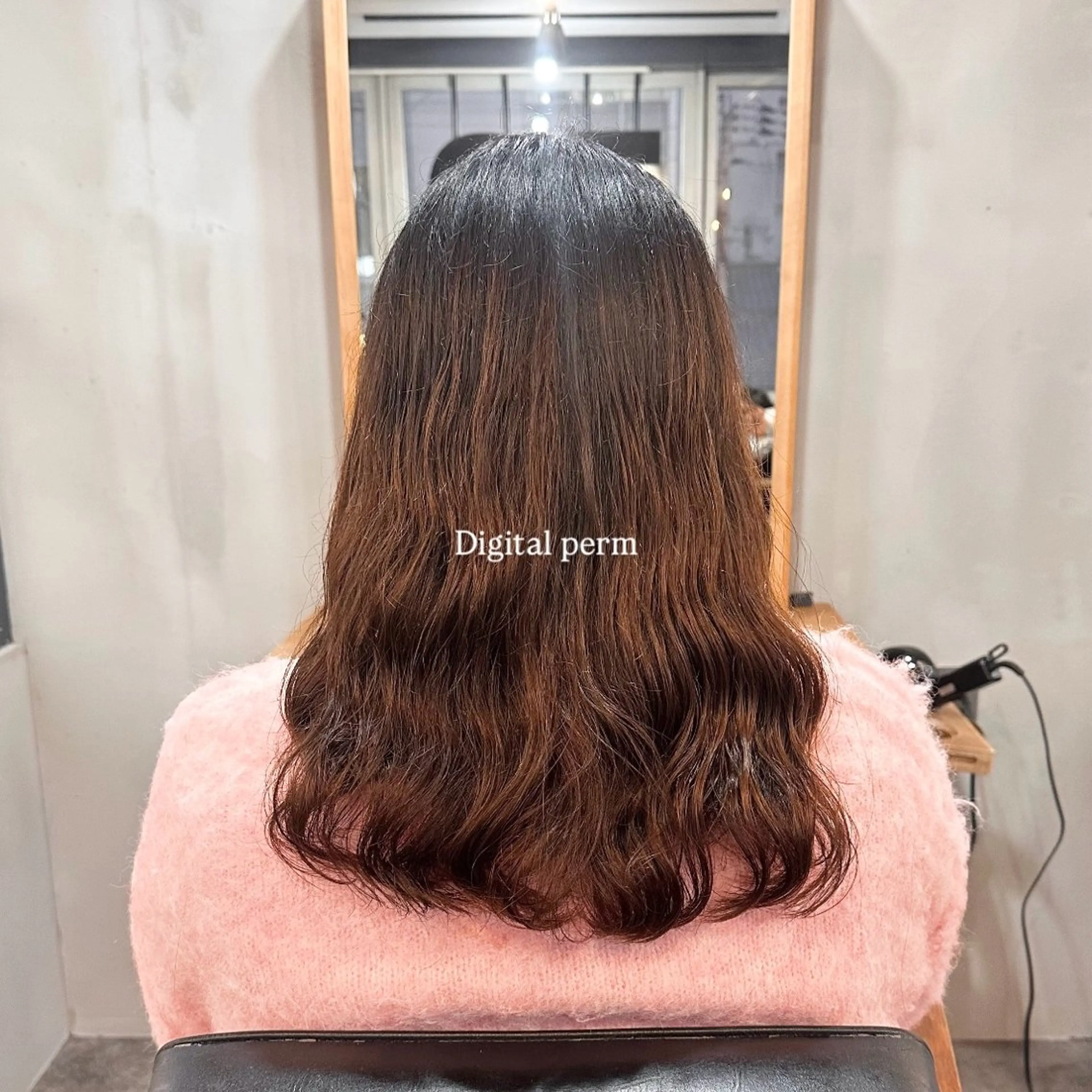 セミロング カラー パーマ セミロングパーマ カット ヘアカラー トリートメント makoto / 韓国風ヘア🎀🪄︎のヘアスタイル