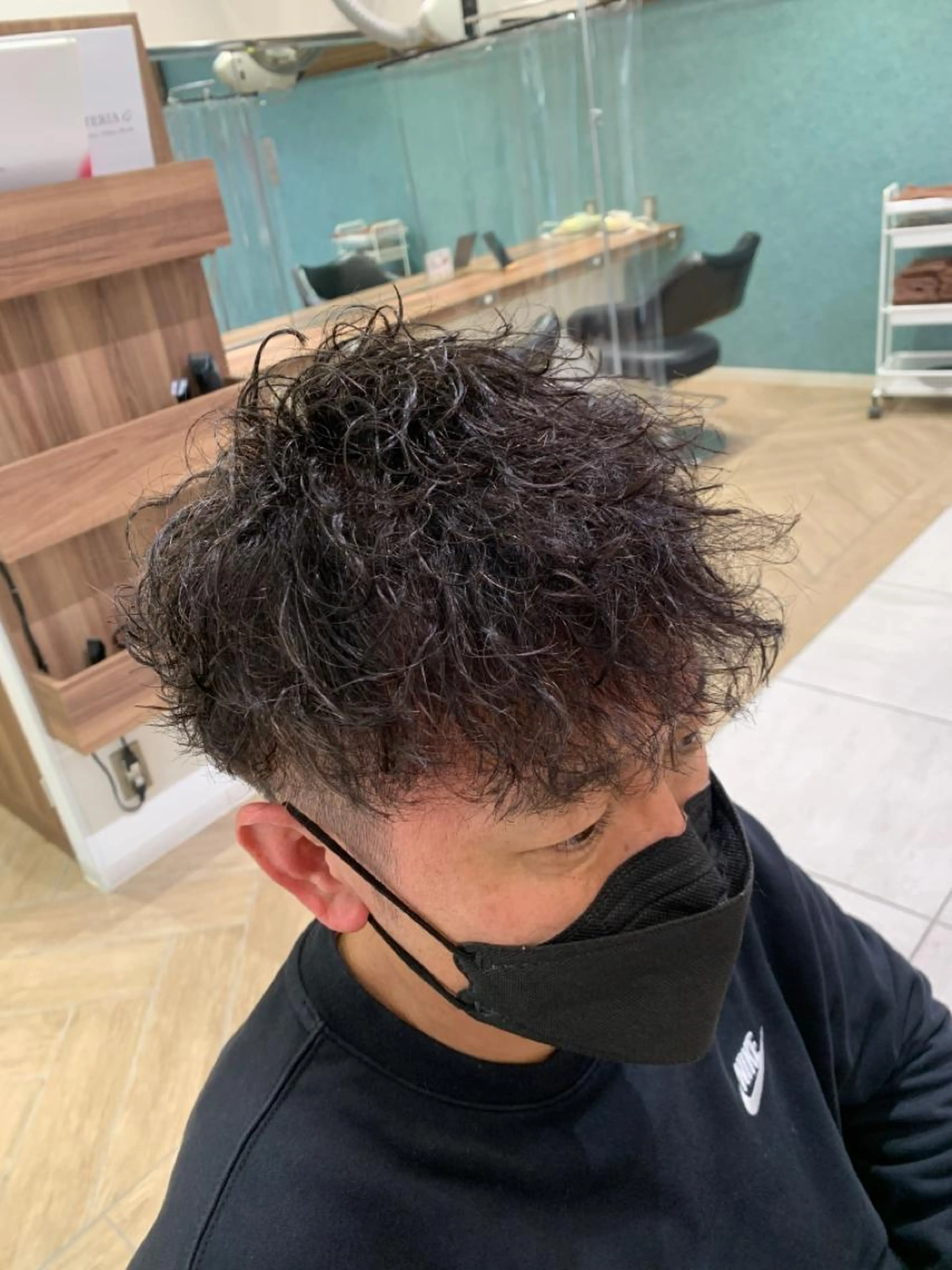 ⚡️カット＋ツイストスパイラルパーマ⚡️ ⚡️人気No. 2⚡️の写真