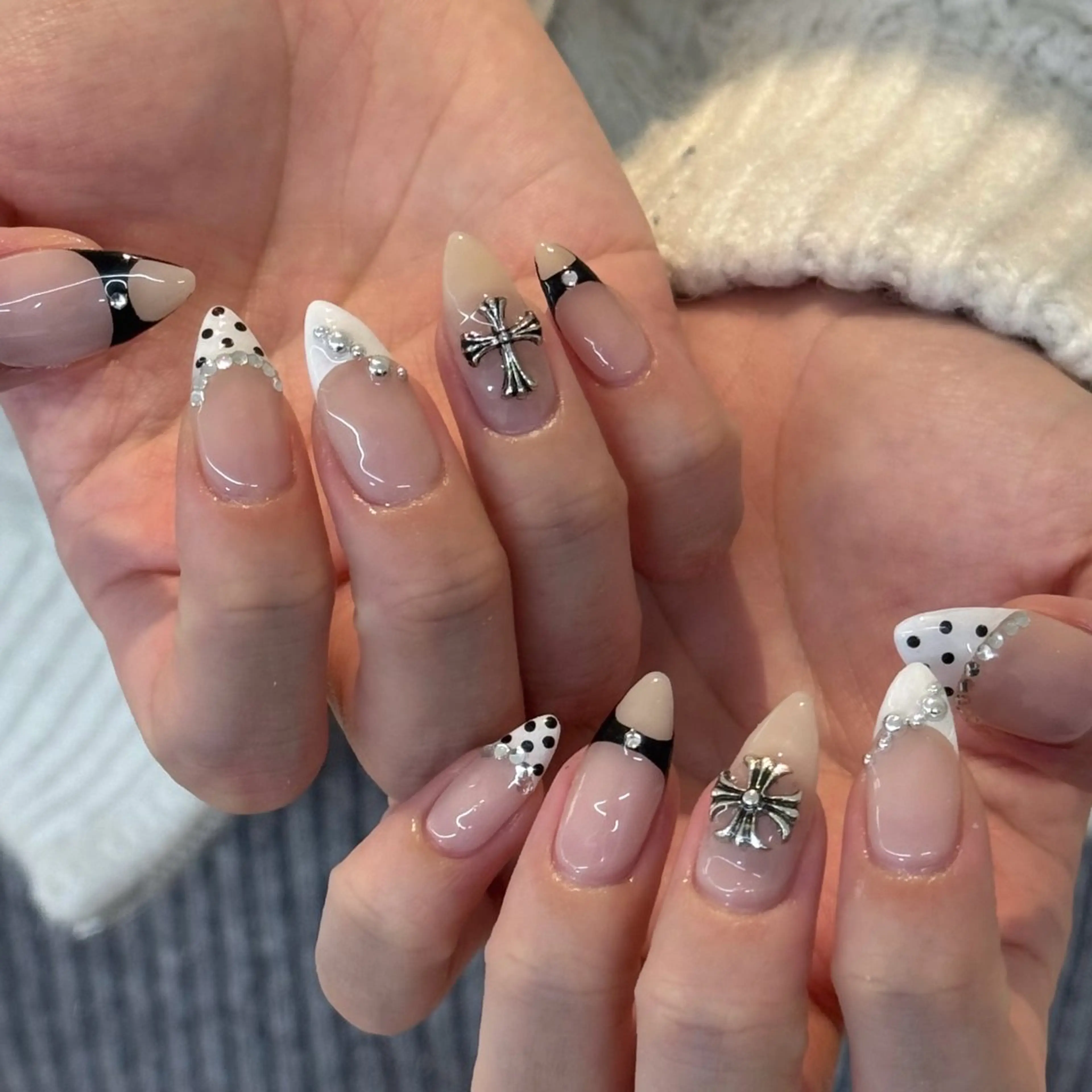 ネイル ハンドネイル ハンドケア Chizuru ☾ ໋のネイルデザイン