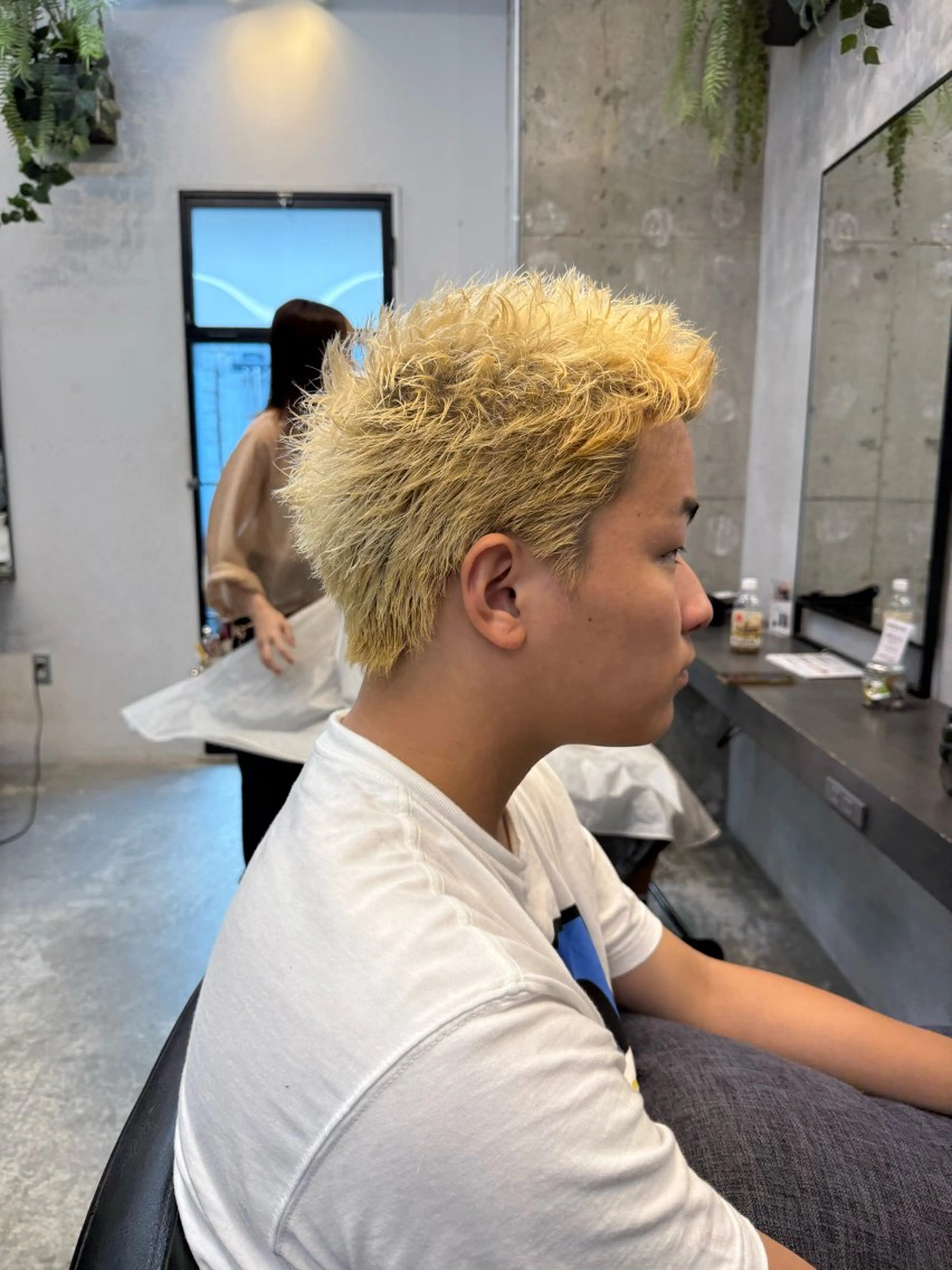 メンズ ボウズ スパイキーショート 川口開世 cutのヘアスタイル