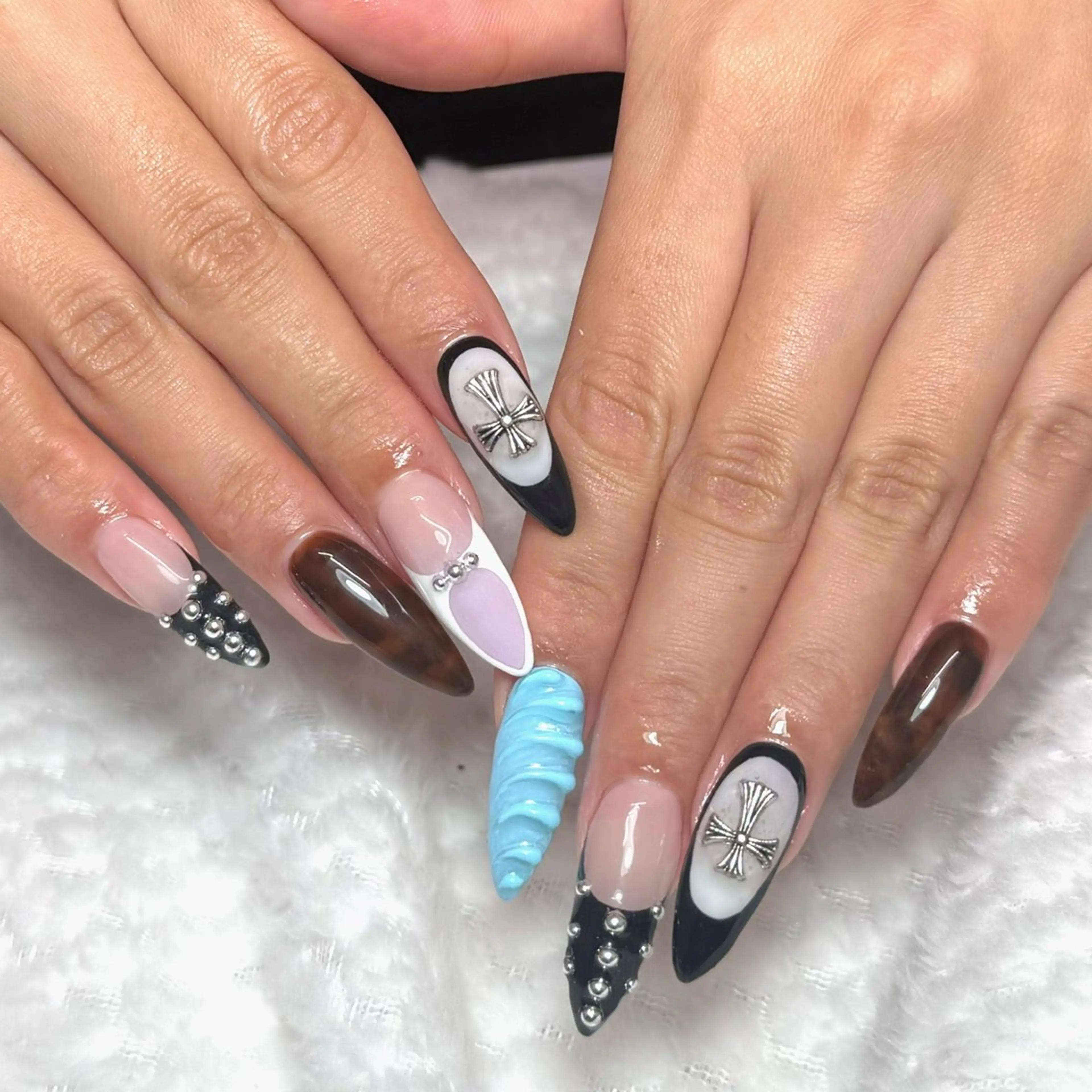 ネイル ハンドネイル Arva Manaのネイルデザイン