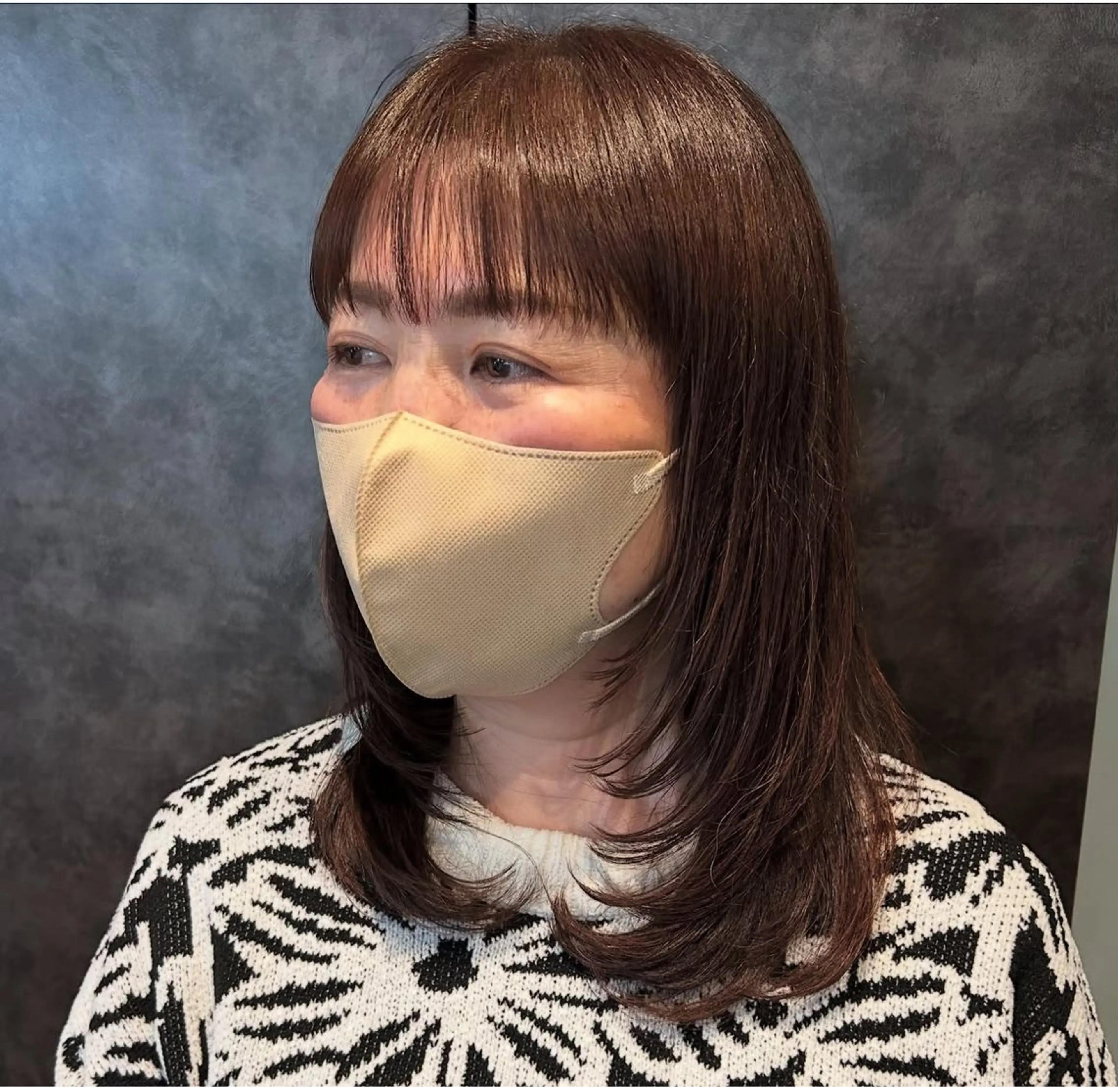 セミロング カラー カット 古澤 咲来のヘアスタイル