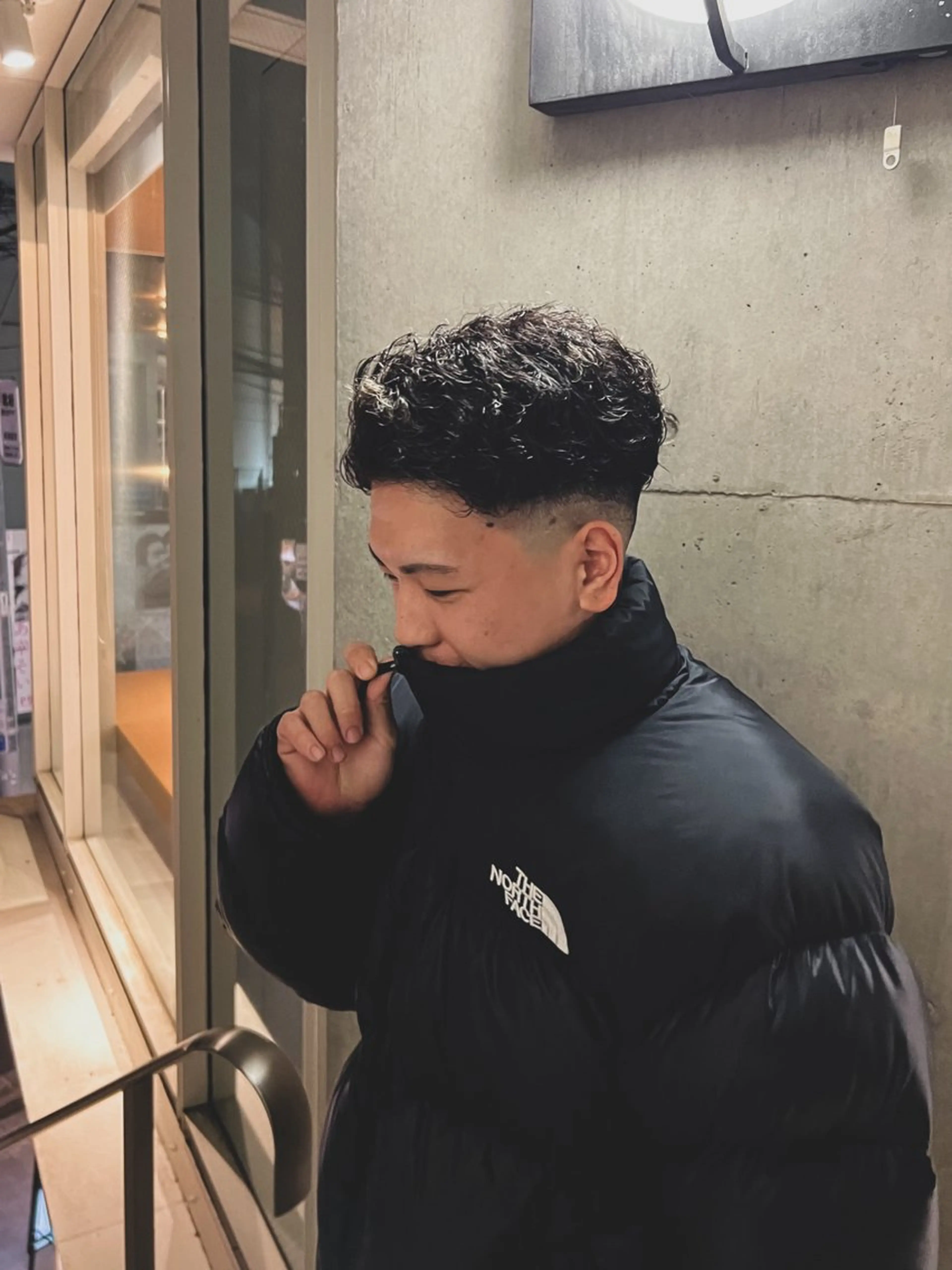 ショート パーマ メンズ 豊崎 佑輔のヘアスタイル