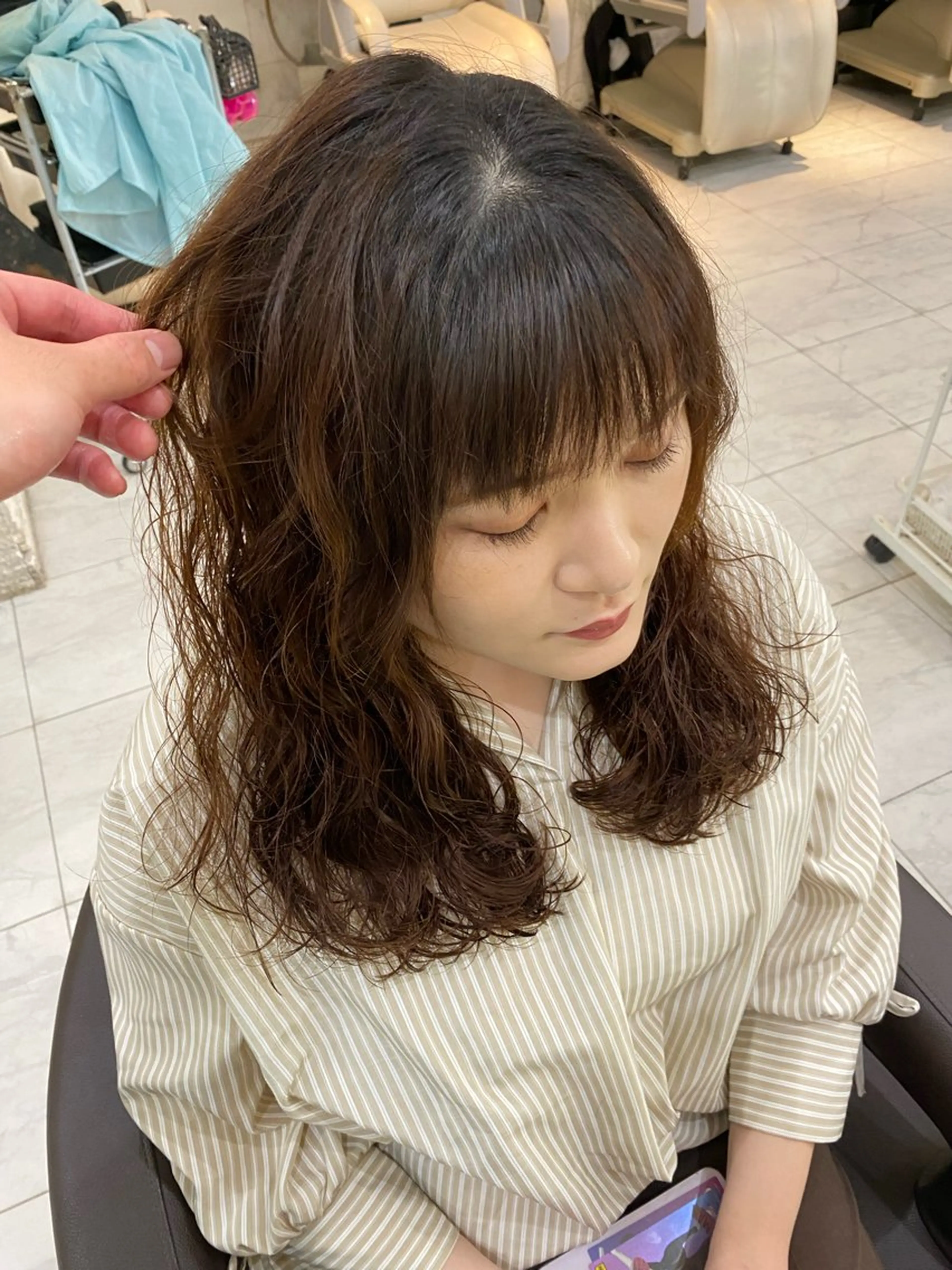 ロング カラー パーマ ヘアアレンジ ブリーチ デザインカラー ダブルカラー ハイライトカラー ハイトーンカラー カット ヘアカラー トリートメント ヘッドスパ ヘアセット 目黒 碧人のヘアスタイル