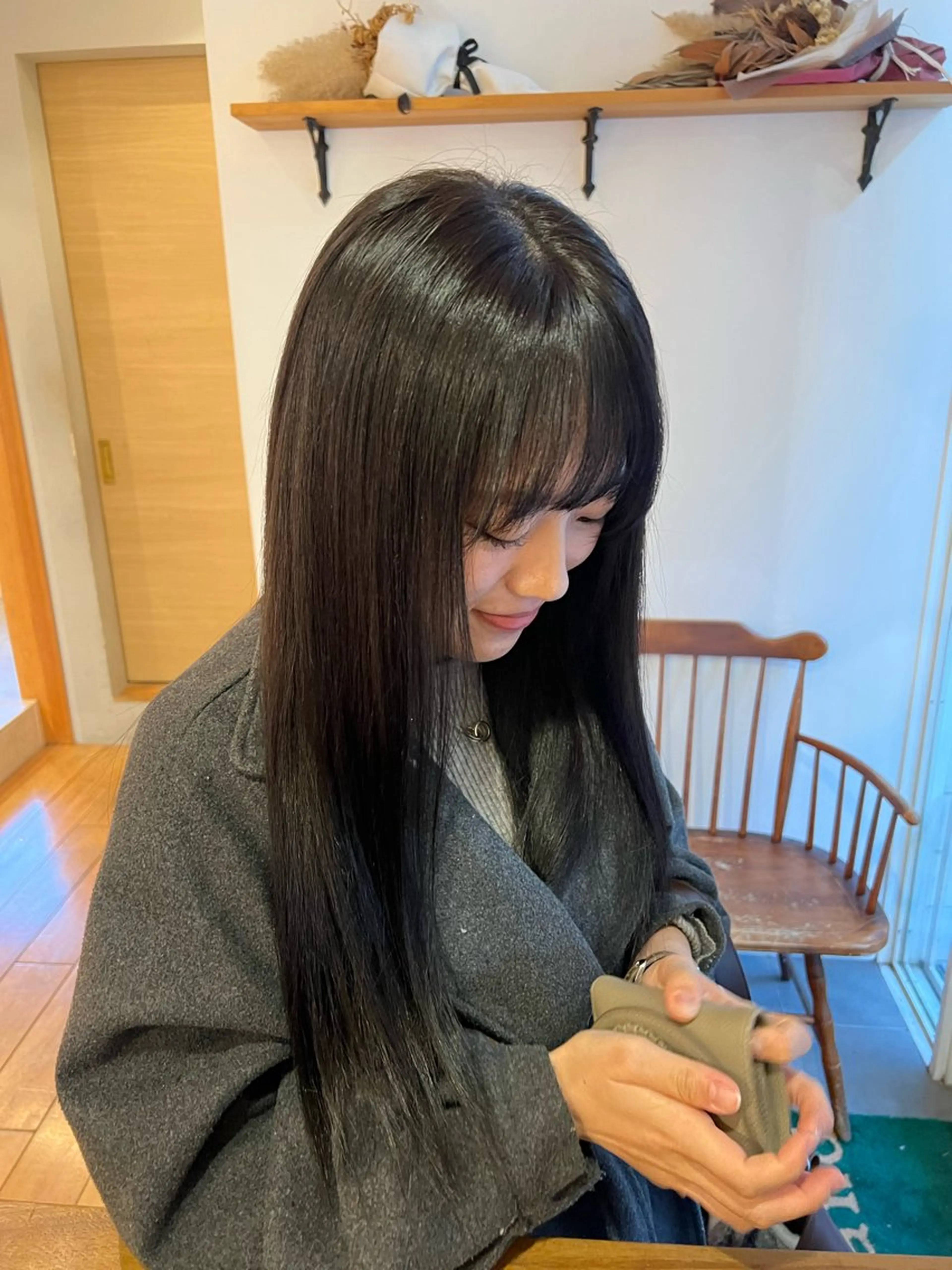 セミロング カラー ヘアカラー トリートメント Garland 表参道所属・ミディアムレイヤー/ 艶カラー🎀　emiのヘアスタイル